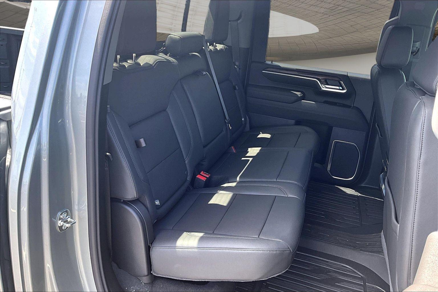 2026 GMC Sierra 2500HD SLT - Photo 11