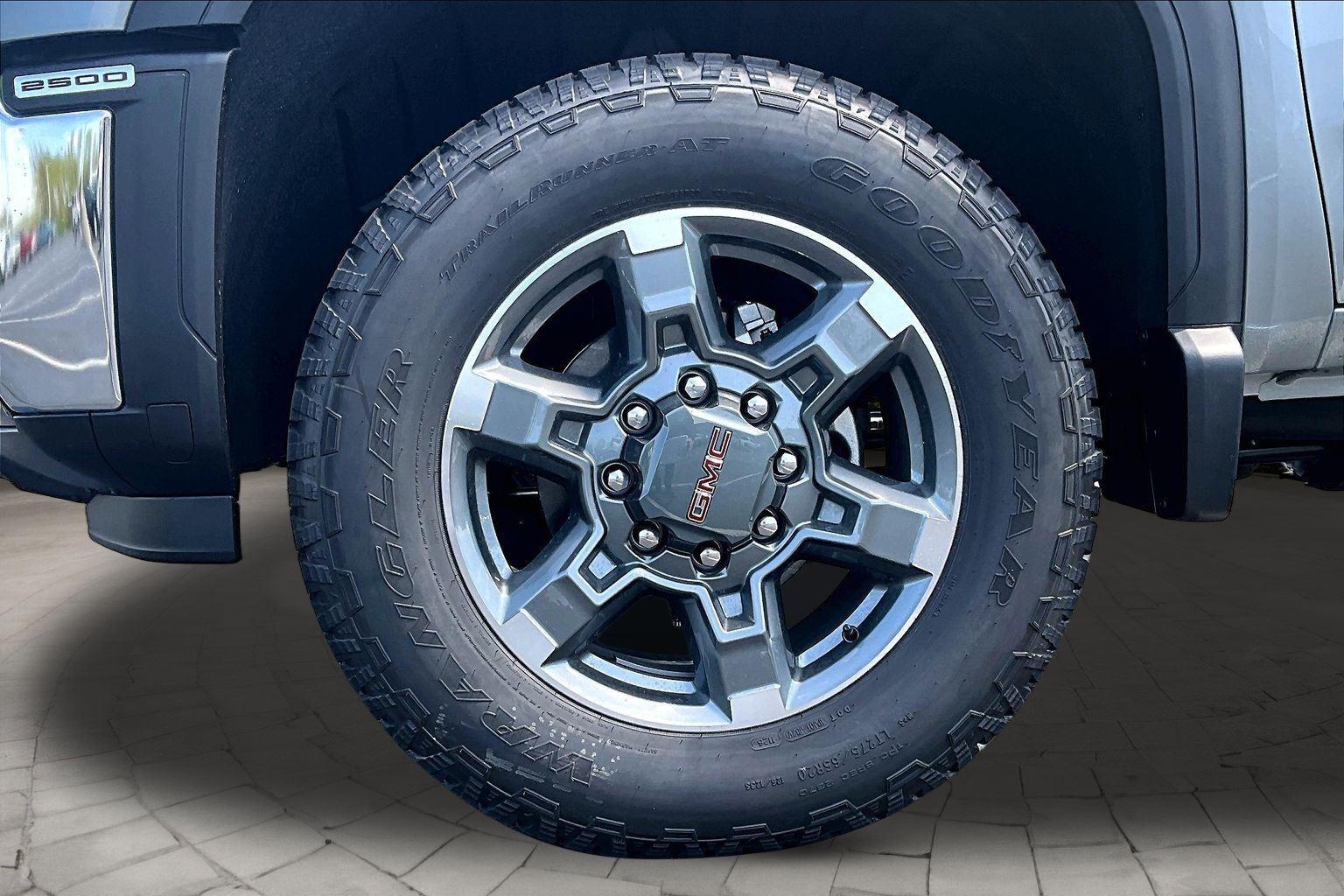 2026 GMC Sierra 2500HD SLT - Photo 15