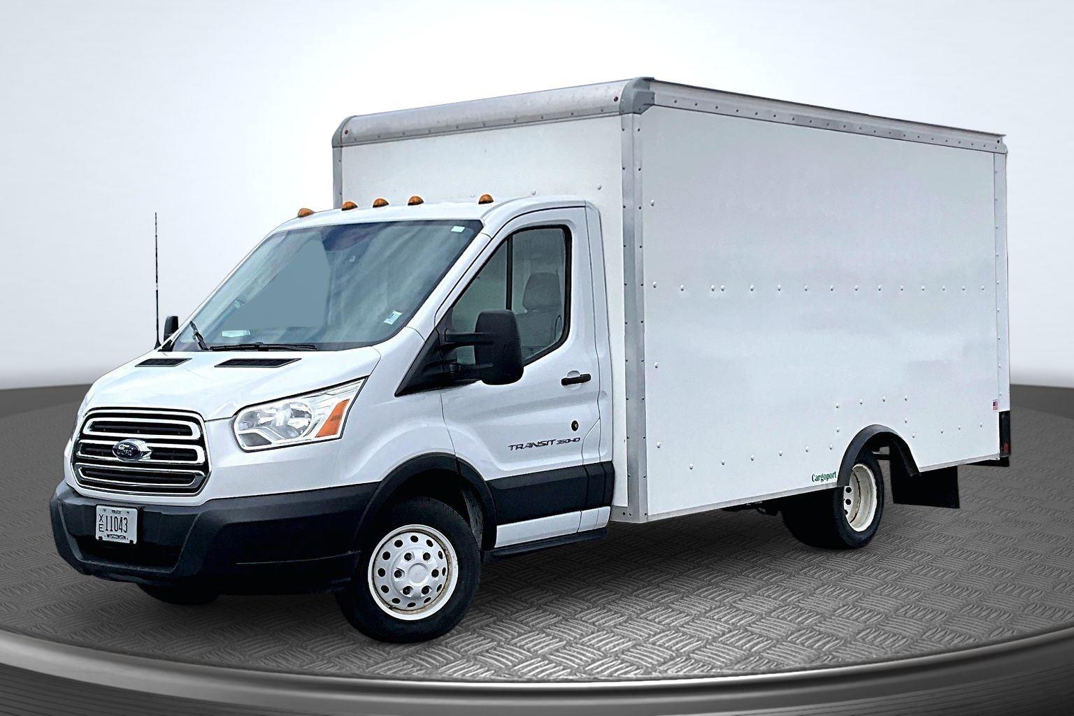 Oxford White 2019 Ford Transit Chassis 350 HD 9950 GVWR Cutaway DRW FWD Van Rear-Wheel Drive 6-Speed Automatic Overdrive