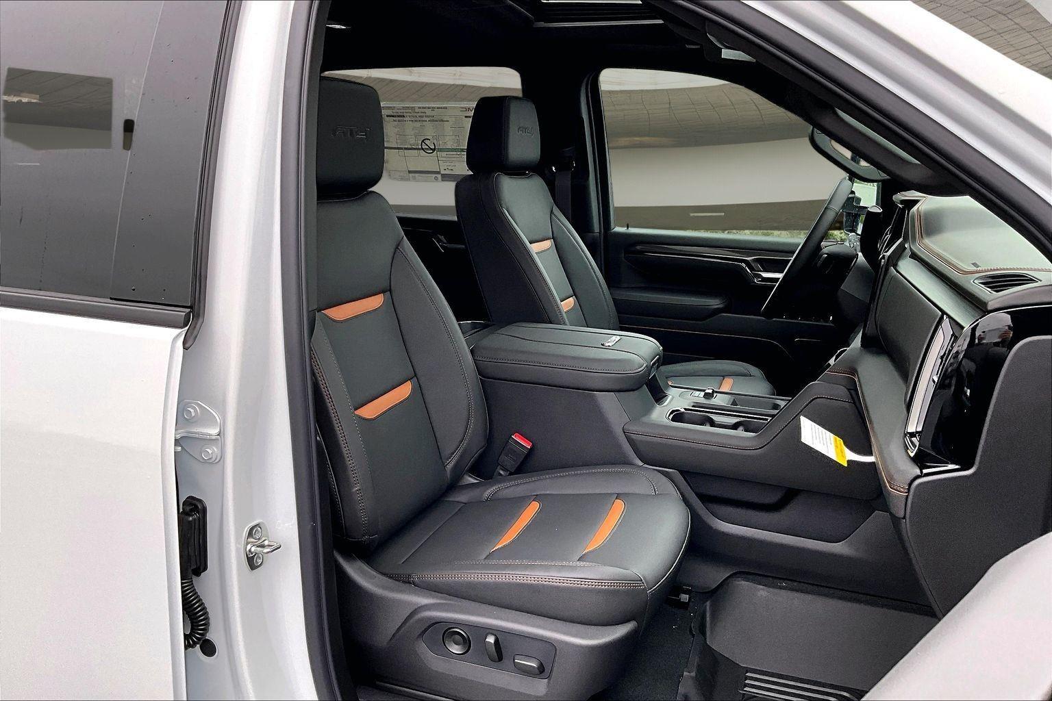 2026 GMC Sierra 2500HD AT4 - Photo 12