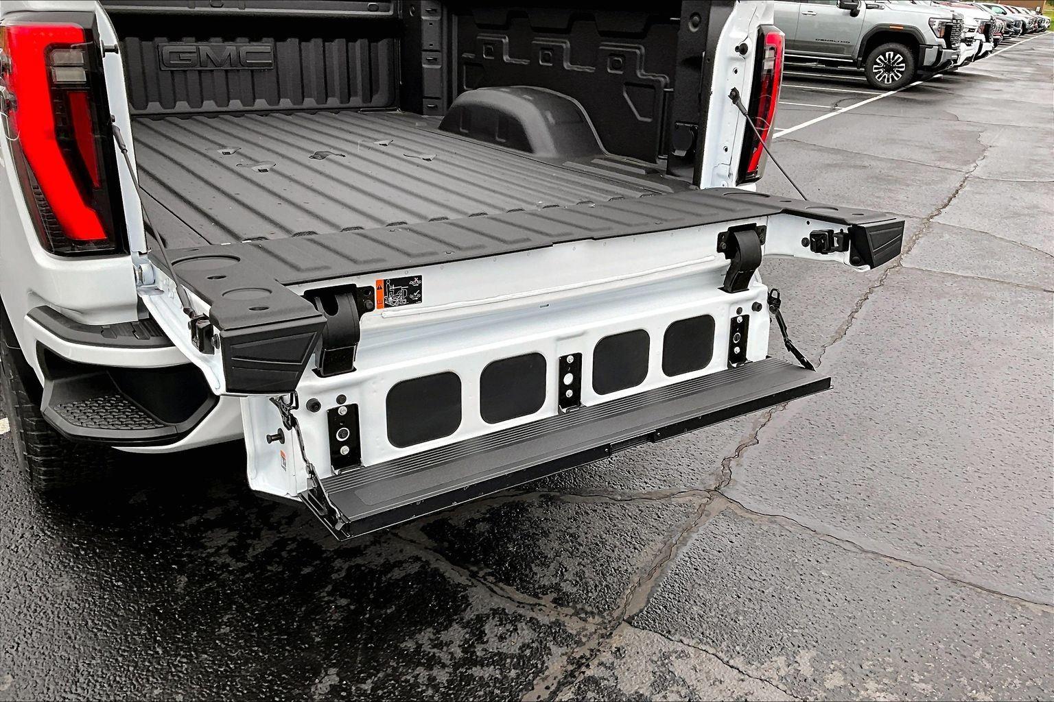 2026 GMC Sierra 2500HD AT4 - Photo 17