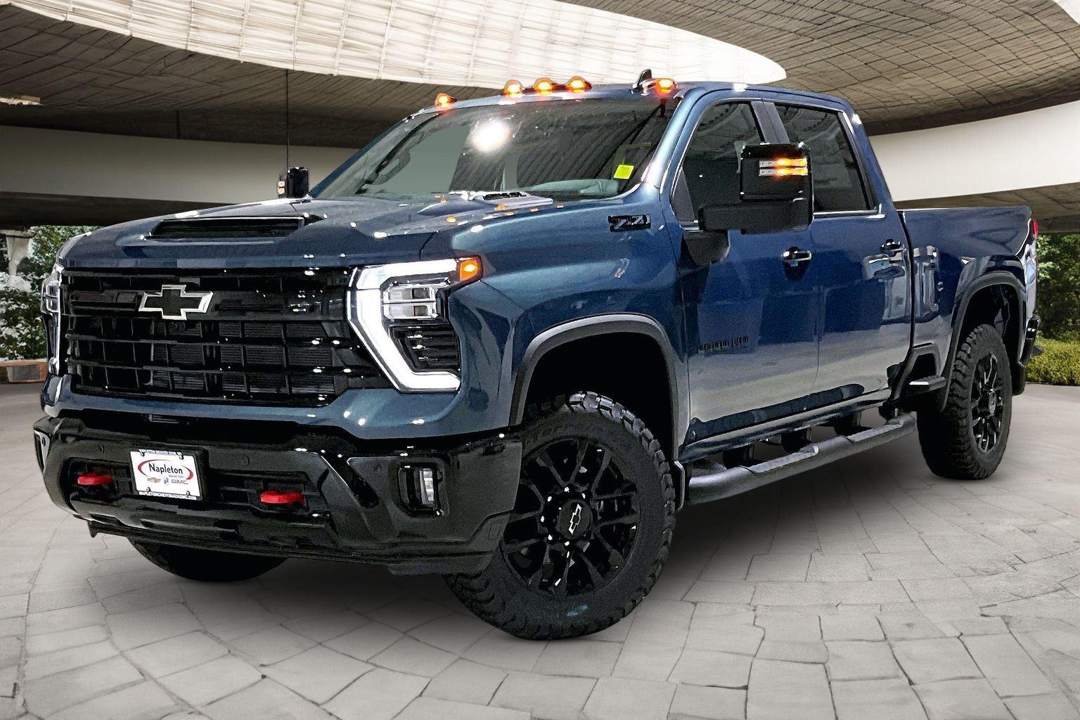 Lakeshore Blue Metallic 2026 Chevrolet Silverado 2500HD LT Crew Cab 4WD Pickup Truck Four-Wheel Drive Automatic