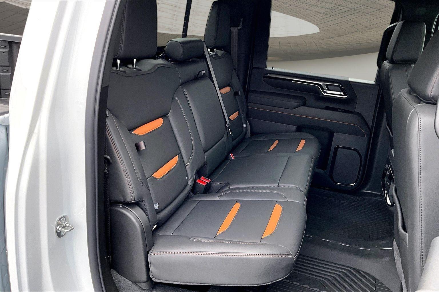 2026 GMC Sierra 2500HD AT4 - Photo 11