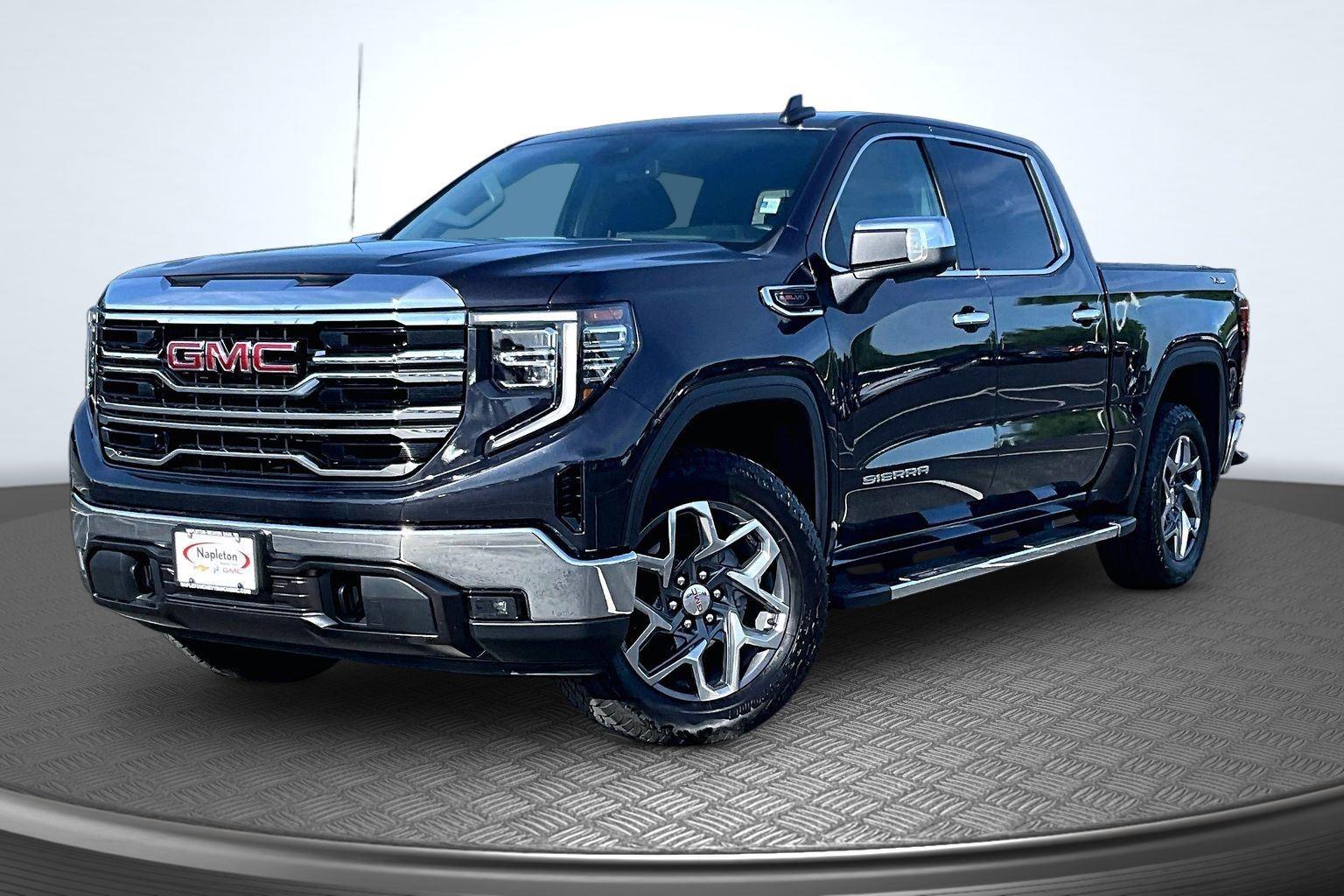 2022 GMC Sierra 4WD Crew Cab Standard Box SLT's photo