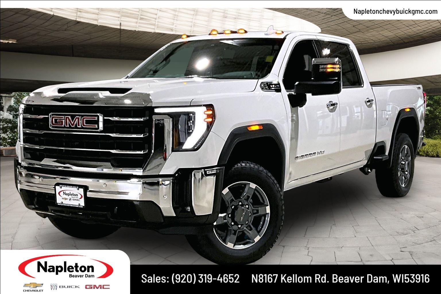 Summit White 2026 GMC Sierra 2500HD Pickup Truck Four-Wheel Drive Automatic