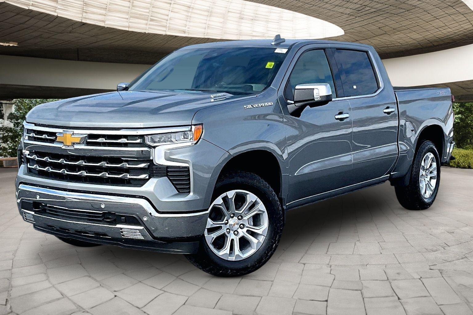 Sterling Gray Metallic 2026 Chevrolet Silverado 1500 Pickup Truck Four-Wheel Drive Automatic