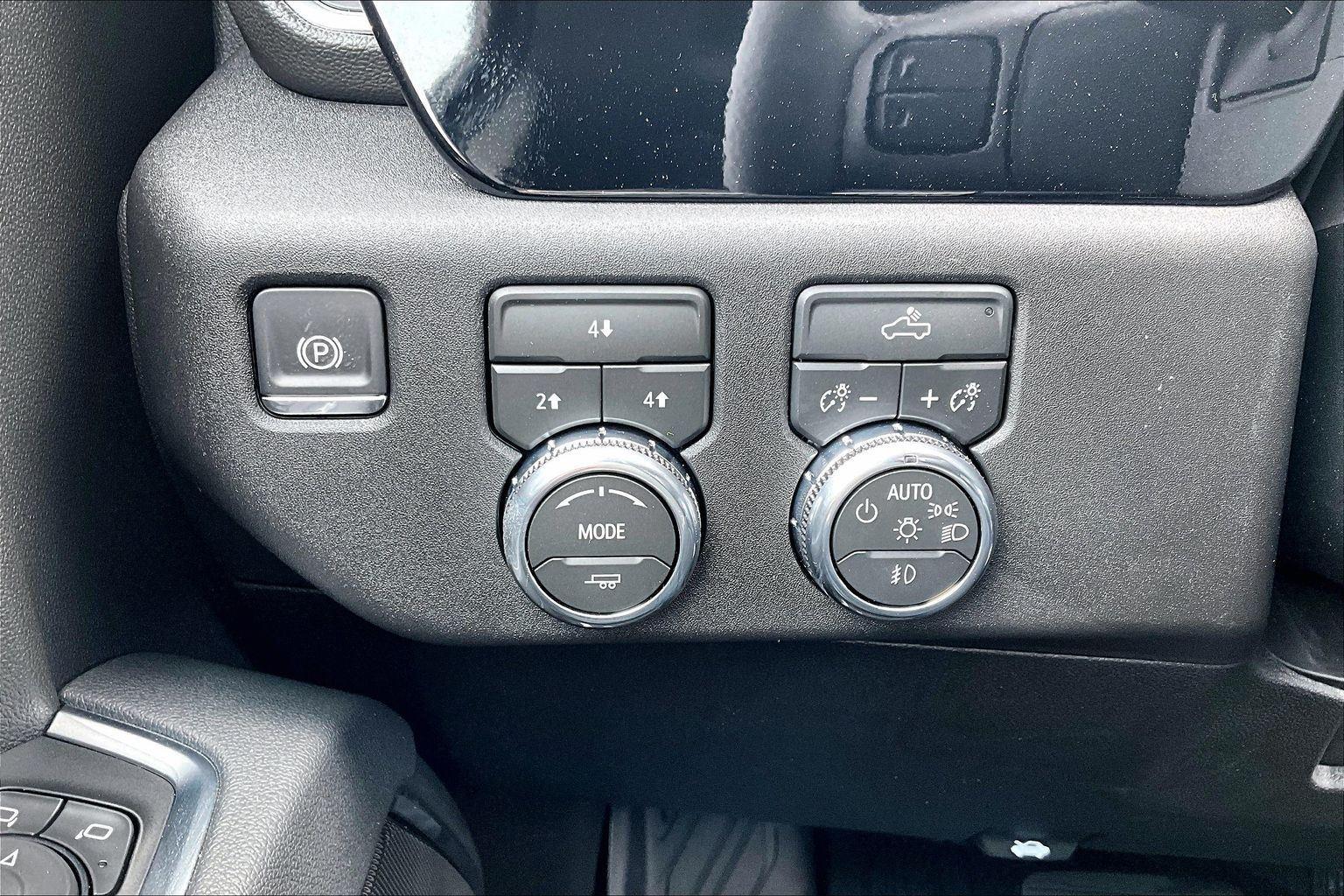 2026 GMC Sierra 2500HD SLE - Photo 16