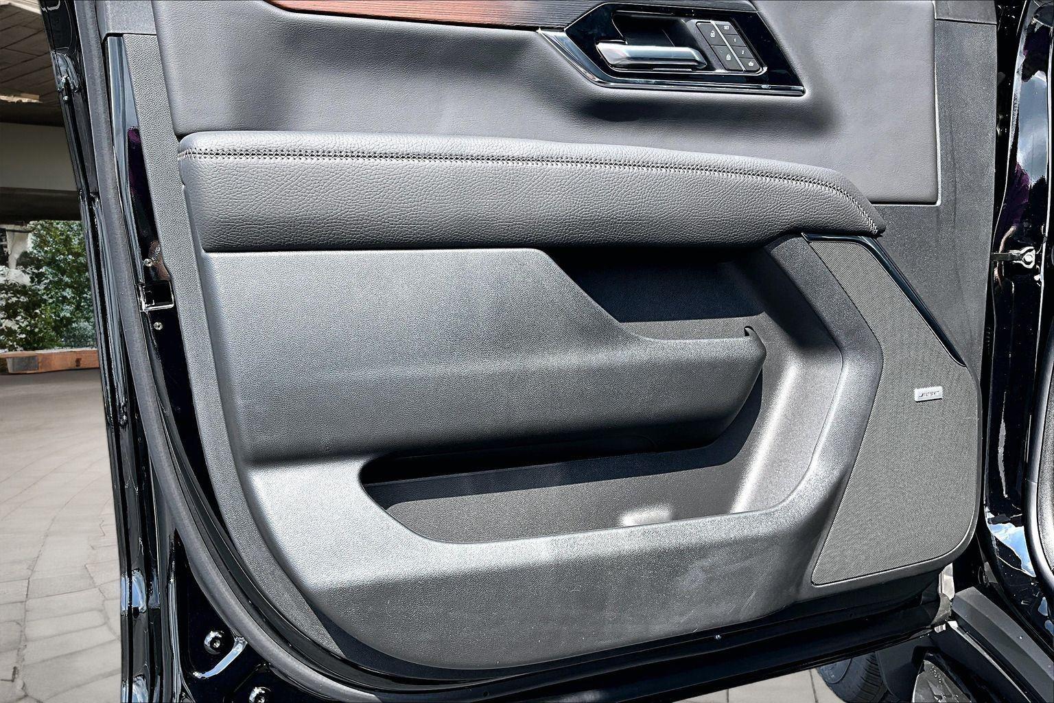 2026 GMC Yukon XL Denali - Photo 9