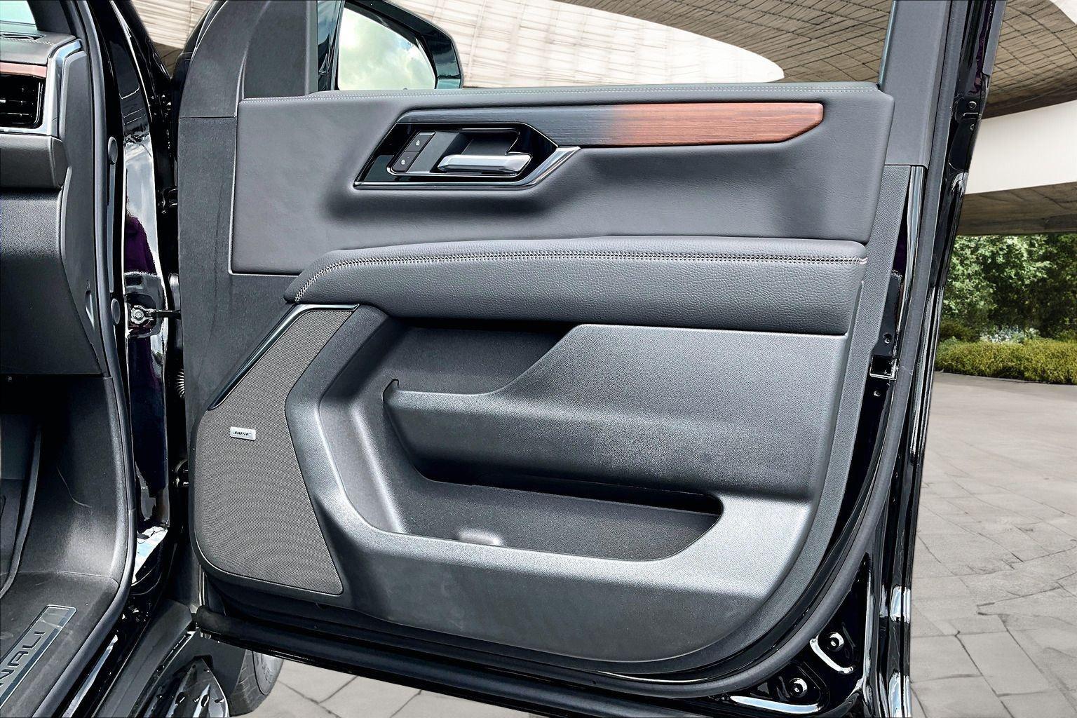 2026 GMC Yukon XL Denali - Photo 13