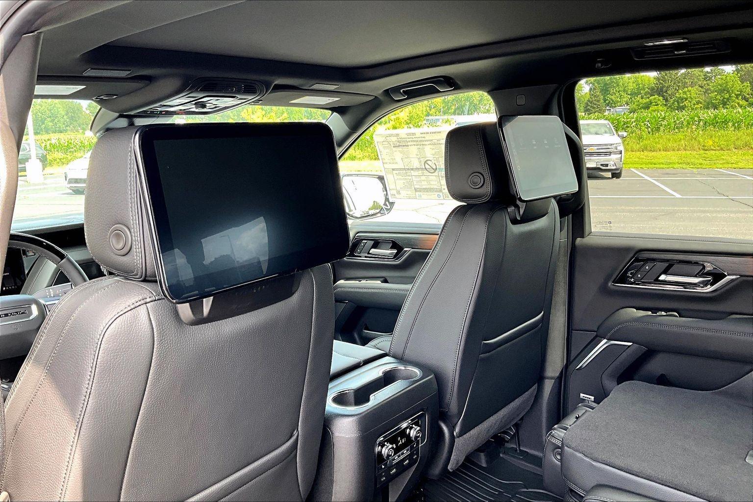 2026 GMC Yukon XL Denali - Photo 16