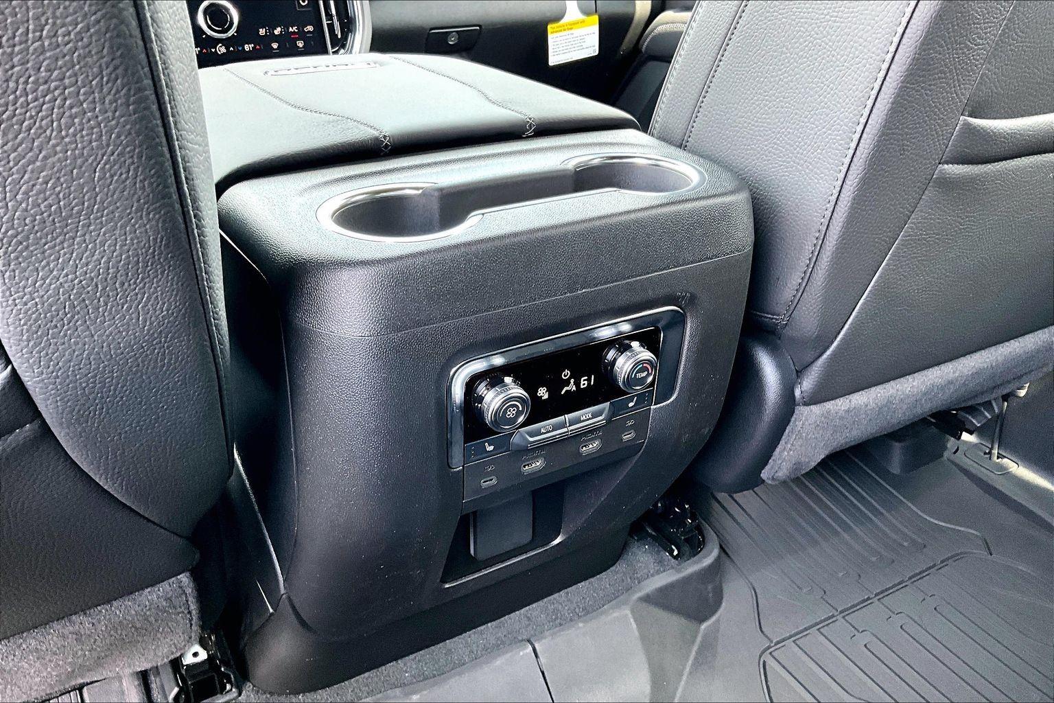 2026 GMC Yukon XL Denali - Photo 24