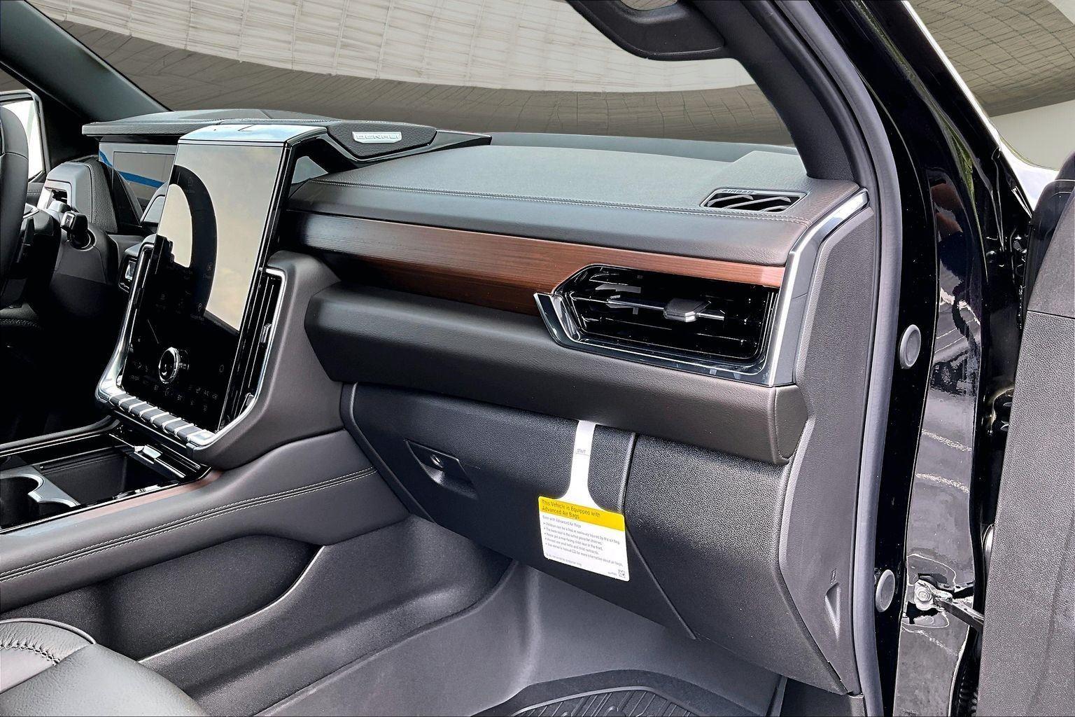 2026 GMC Yukon XL Denali - Photo 35