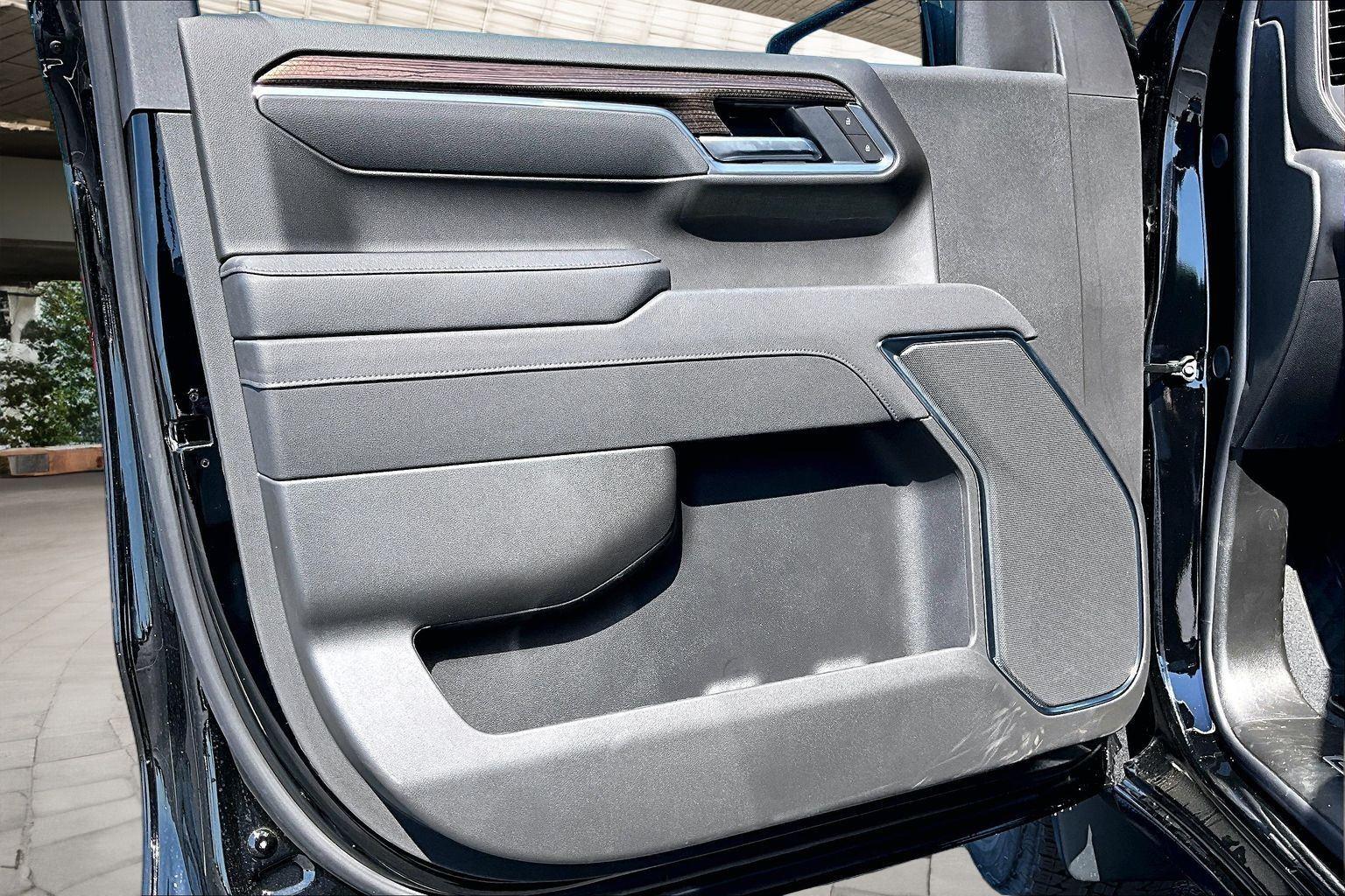 2026 Chevrolet Silverado 1500 LT - Photo 9