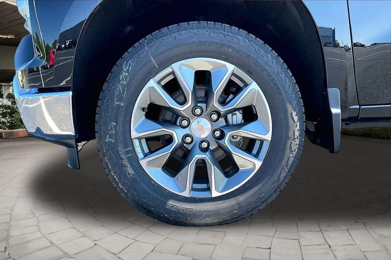 2026 Chevrolet Silverado 1500 LT - Photo 15