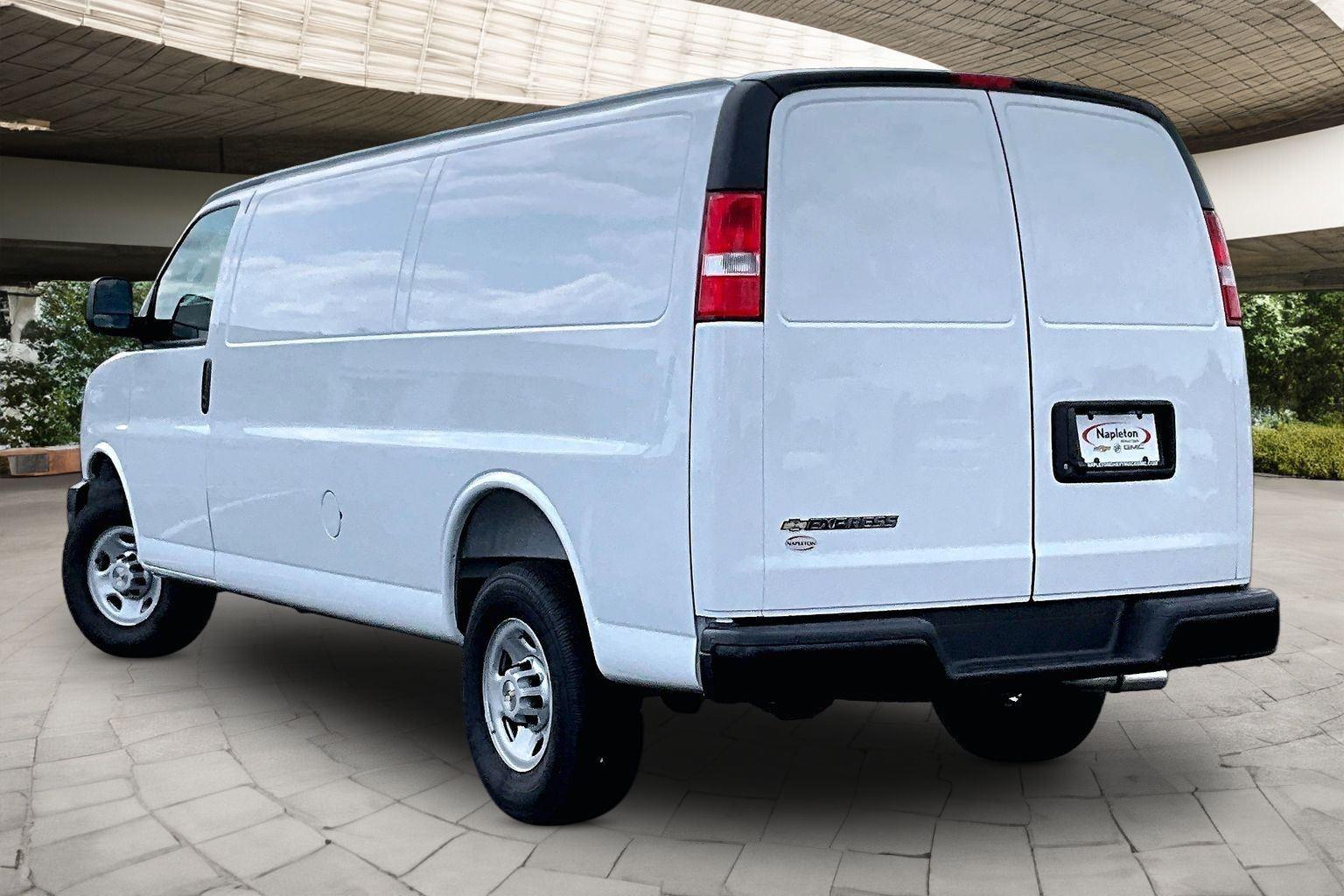 2026 Chevrolet Express Cargo Work Van - Photo 3
