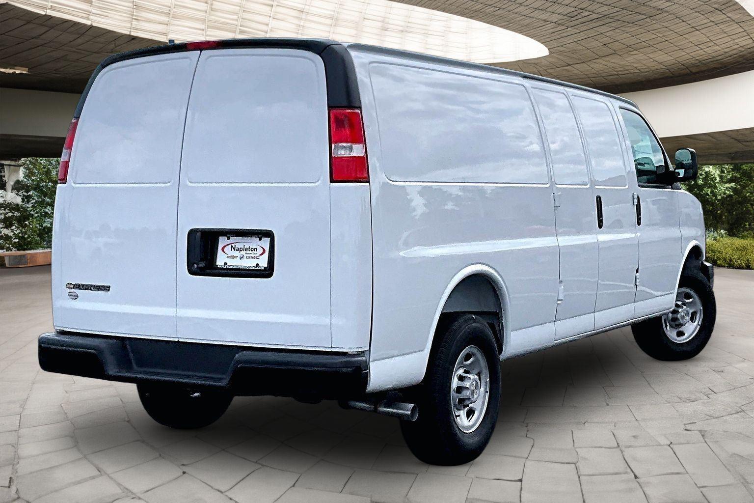 2026 Chevrolet Express Cargo Work Van - Photo 19