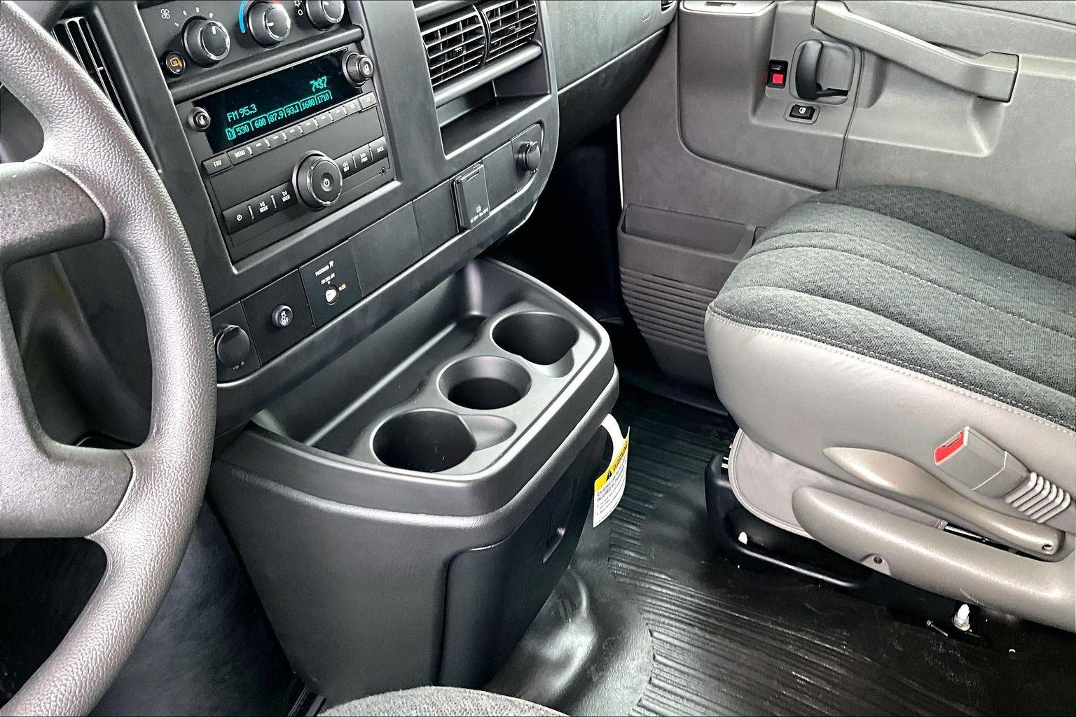 2026 Chevrolet Express Cargo Work Van - Photo 26