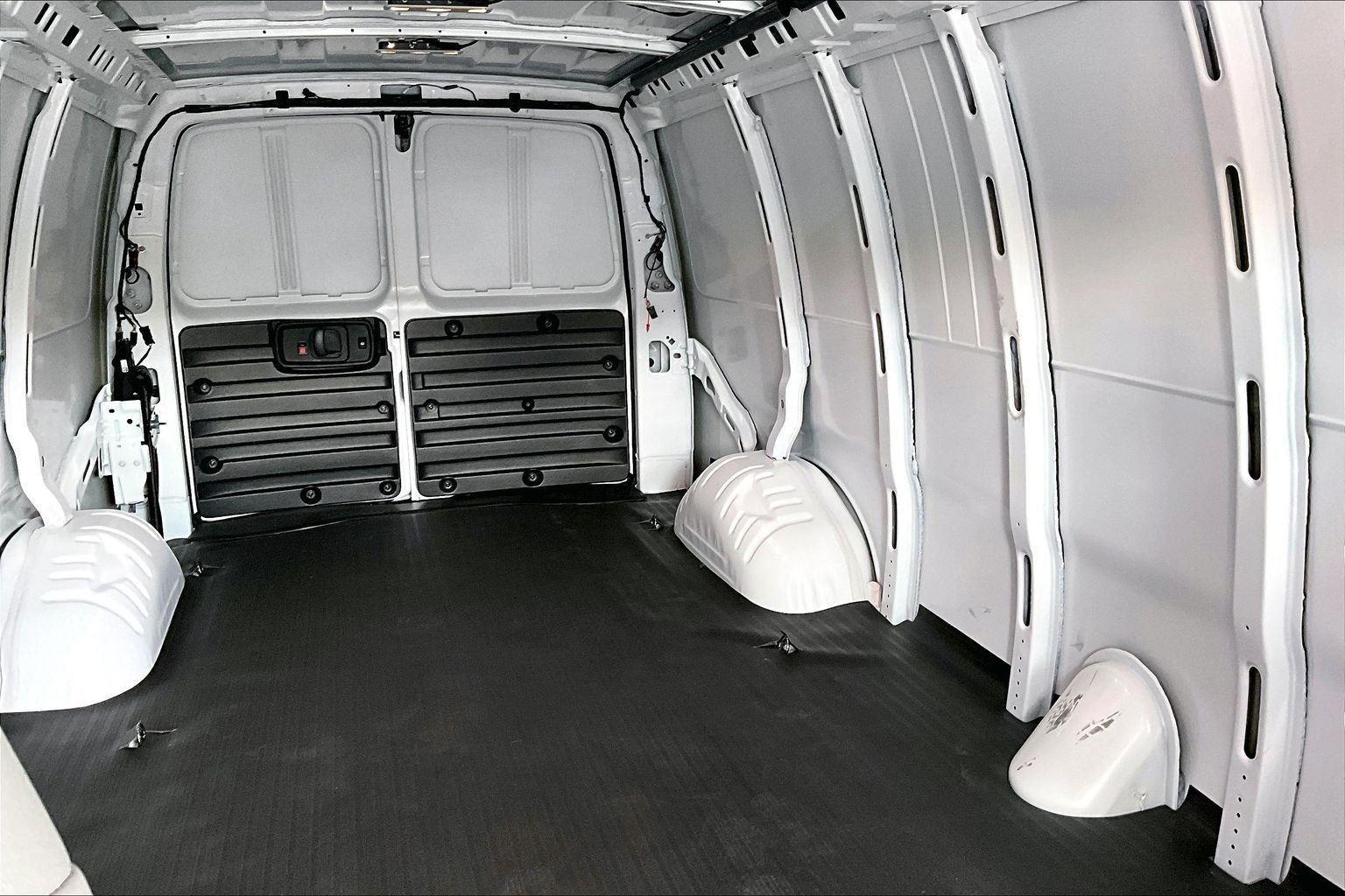 2026 Chevrolet Express Cargo Work Van - Photo 5
