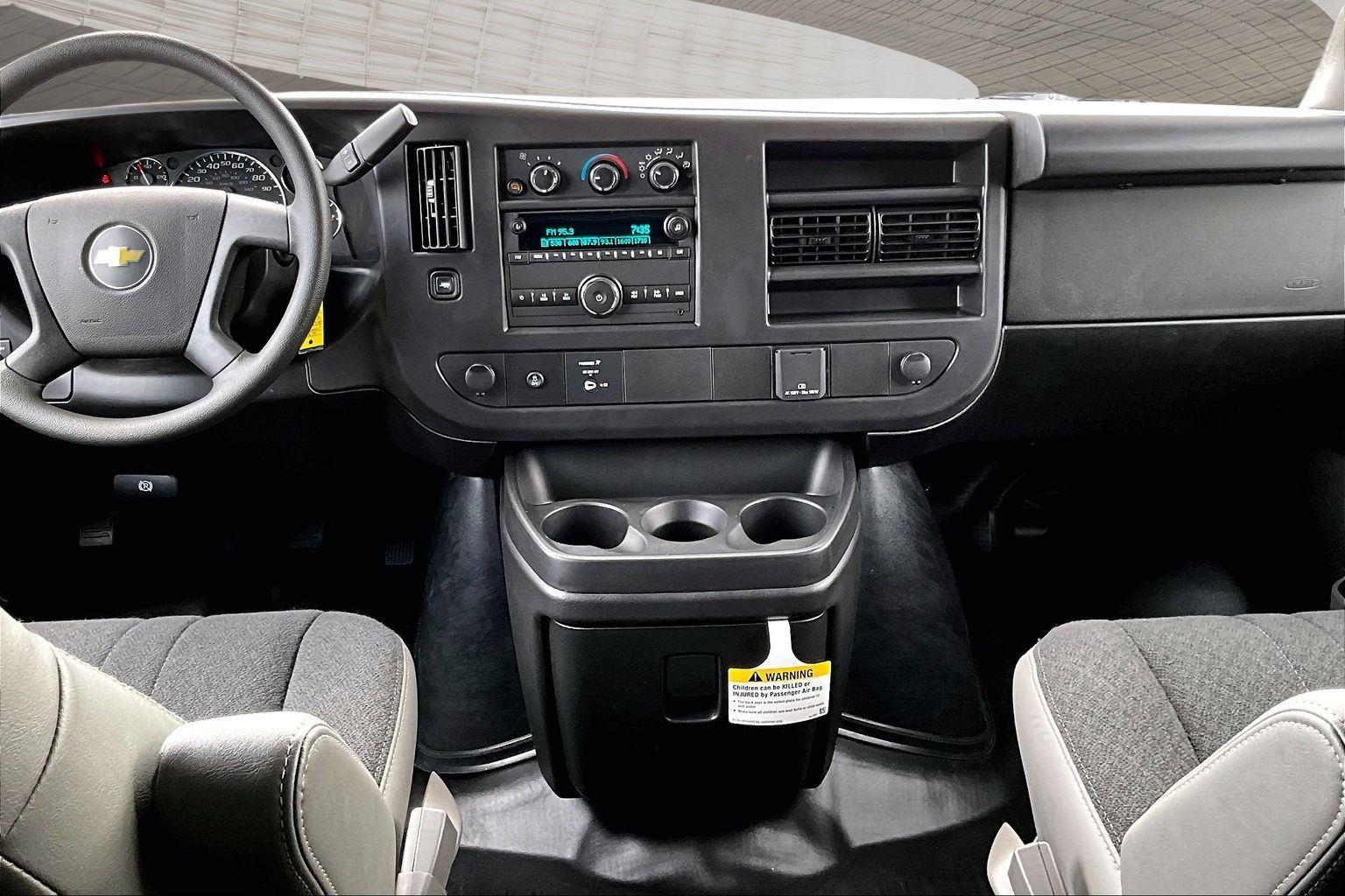 2026 Chevrolet Express Cargo Work Van - Photo 6