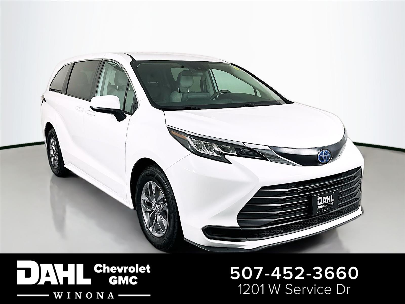 2023 Toyota Sienna LE 8-Passenger AWD