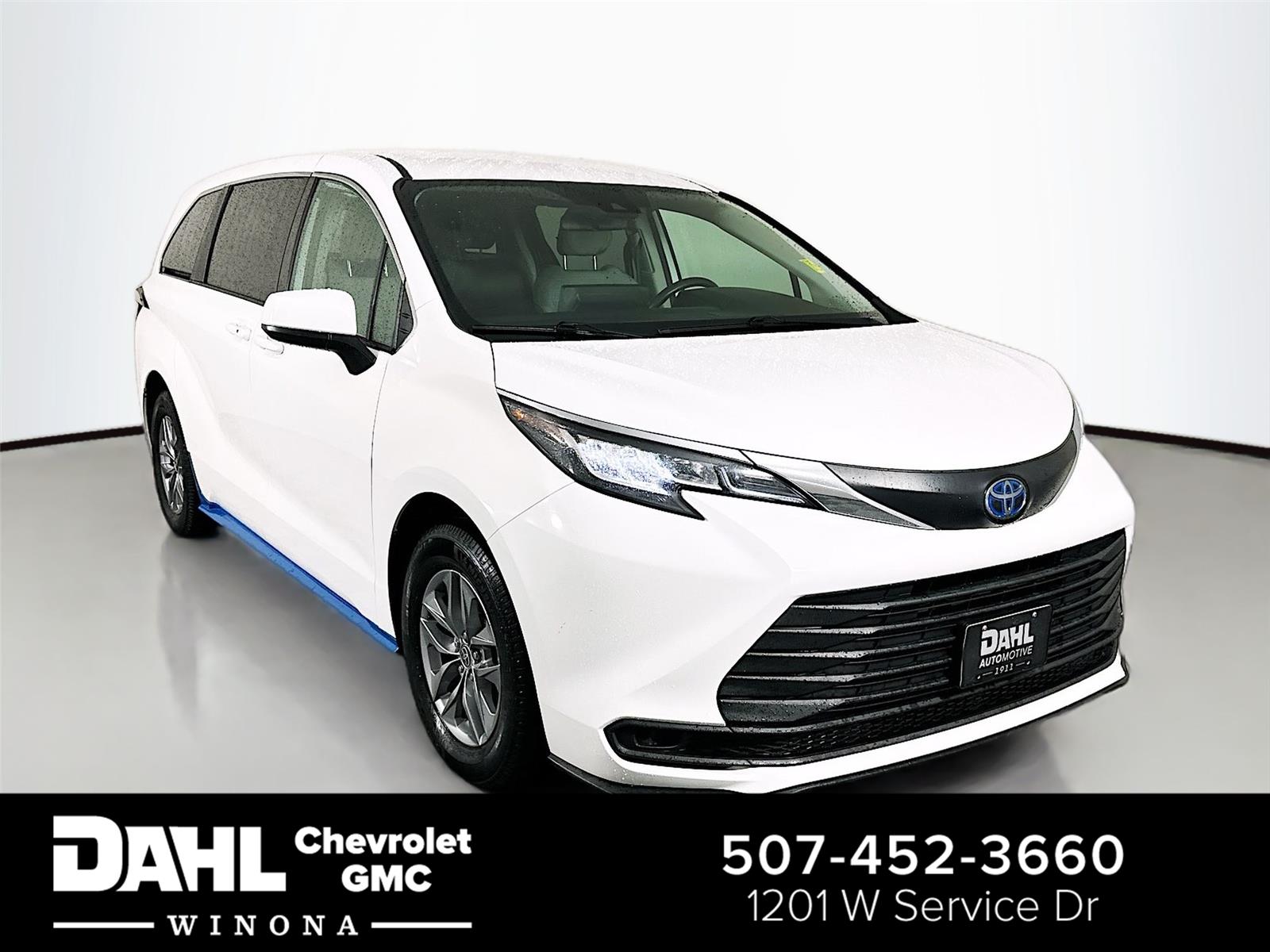 2021 Toyota Sienna LE 8-Passenger AWD