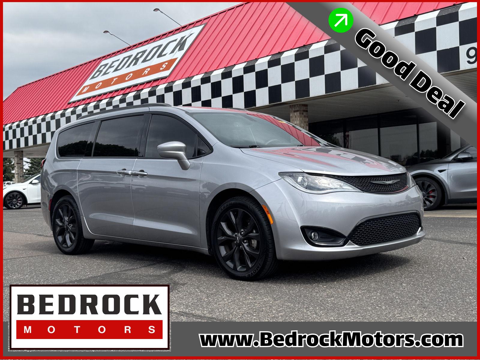 Billet Silver Metallic Clearcoat 2020 Chrysler Pacifica Minivan Front-Wheel Drive 9-Speed Automatic