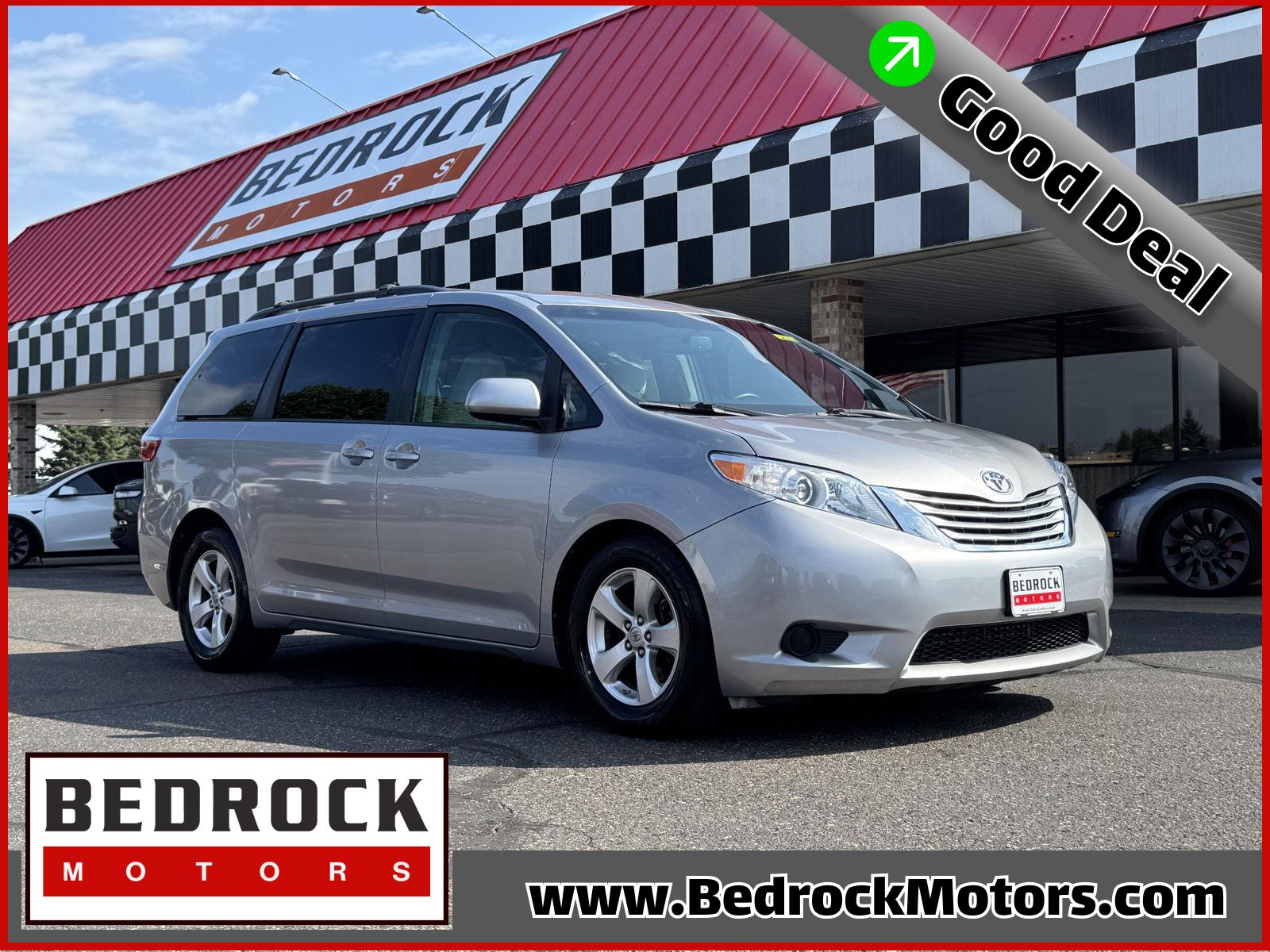 2017 Toyota Sienna LE 8-Passenger FWD