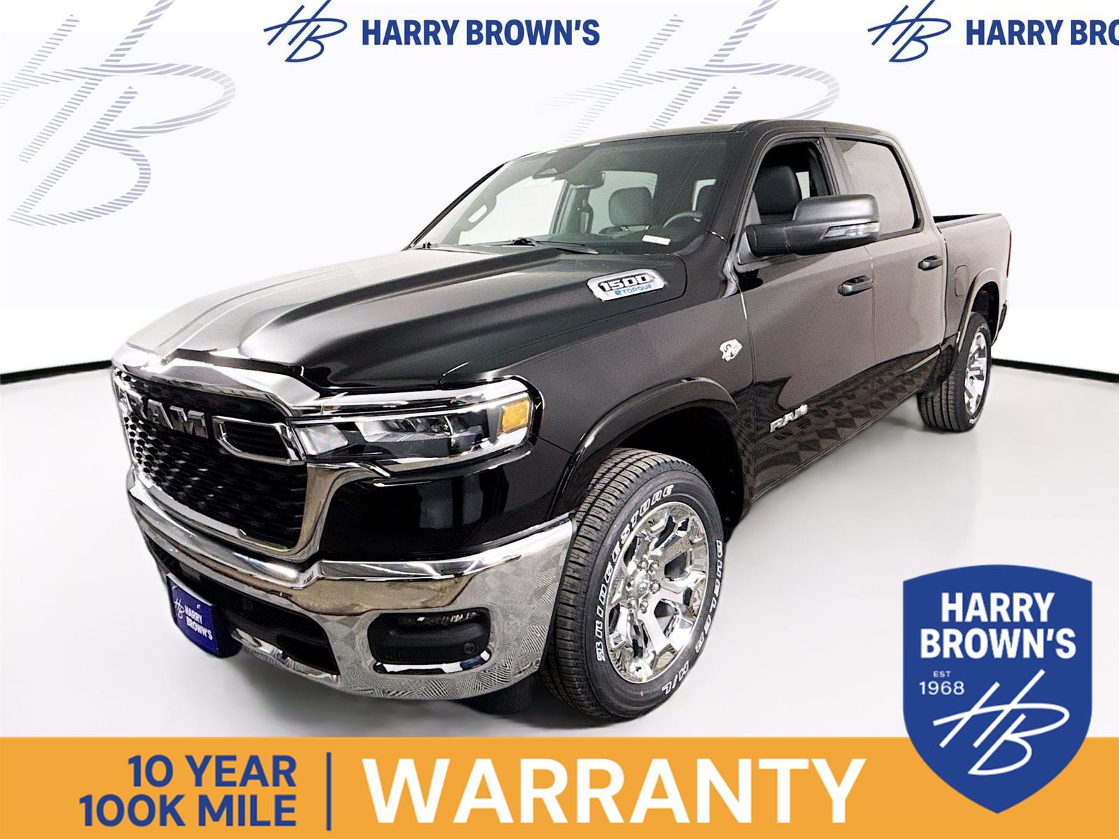 Diamond Black Crystal Pearlcoat 2026 RAM 1500 Big Horn Crew Cab 4WD Pickup Truck Four-Wheel Drive 8-Speed Automatic