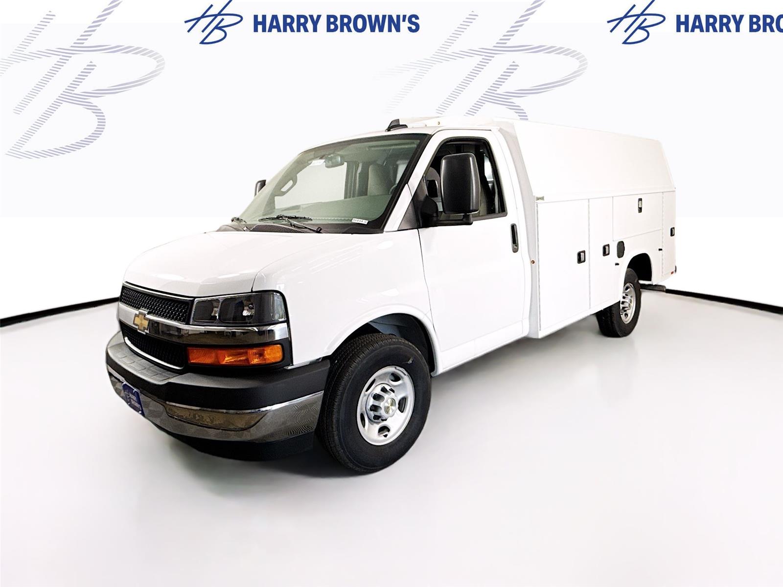2025 Chevrolet Express Chassis 3500 Cutaway 139