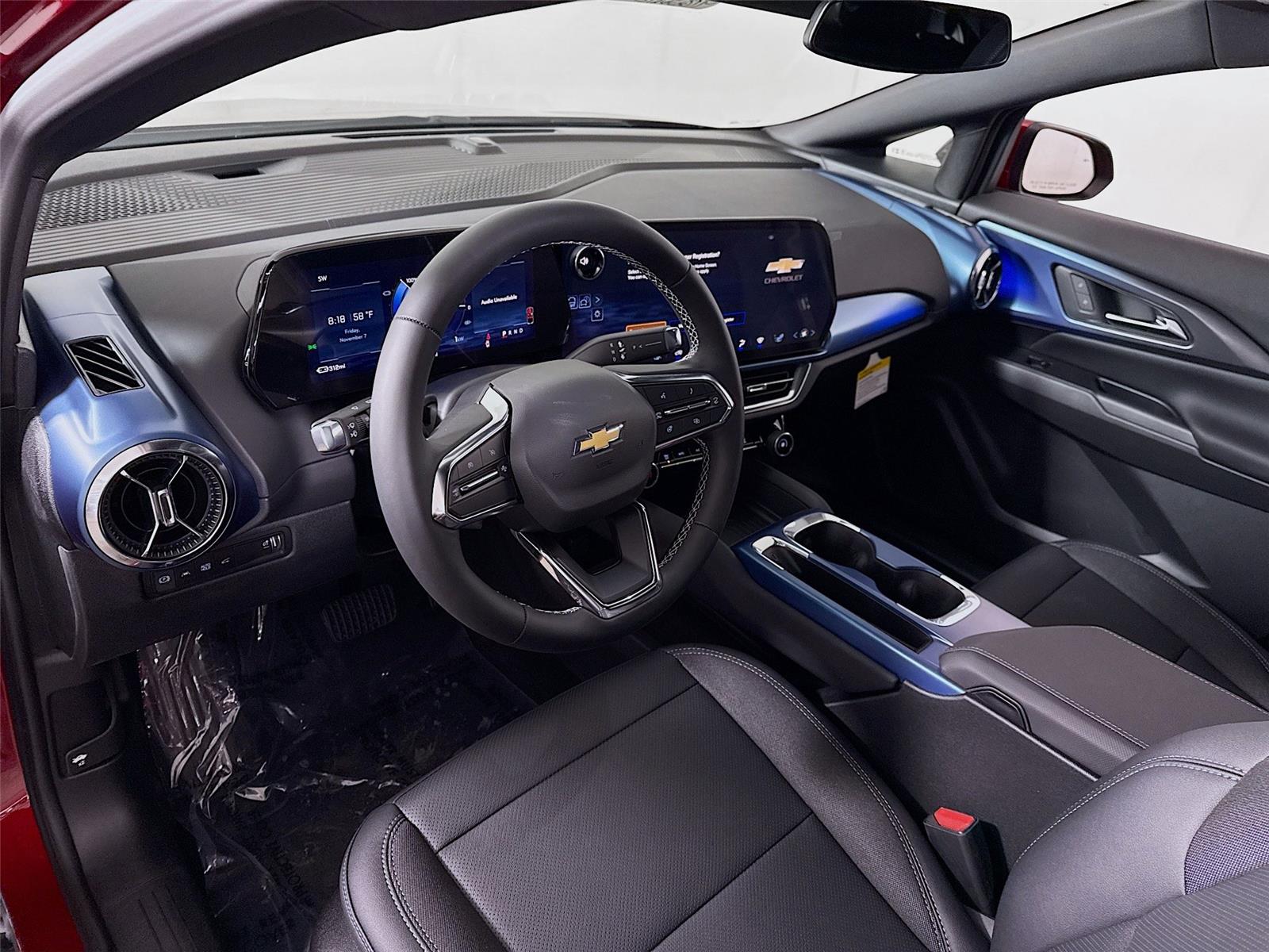 View vehicle photo 4