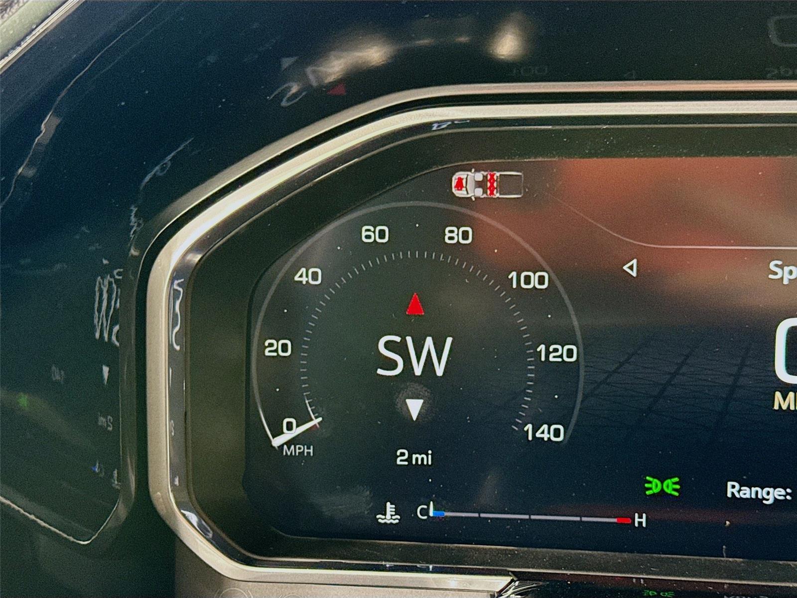 View vehicle photo 7