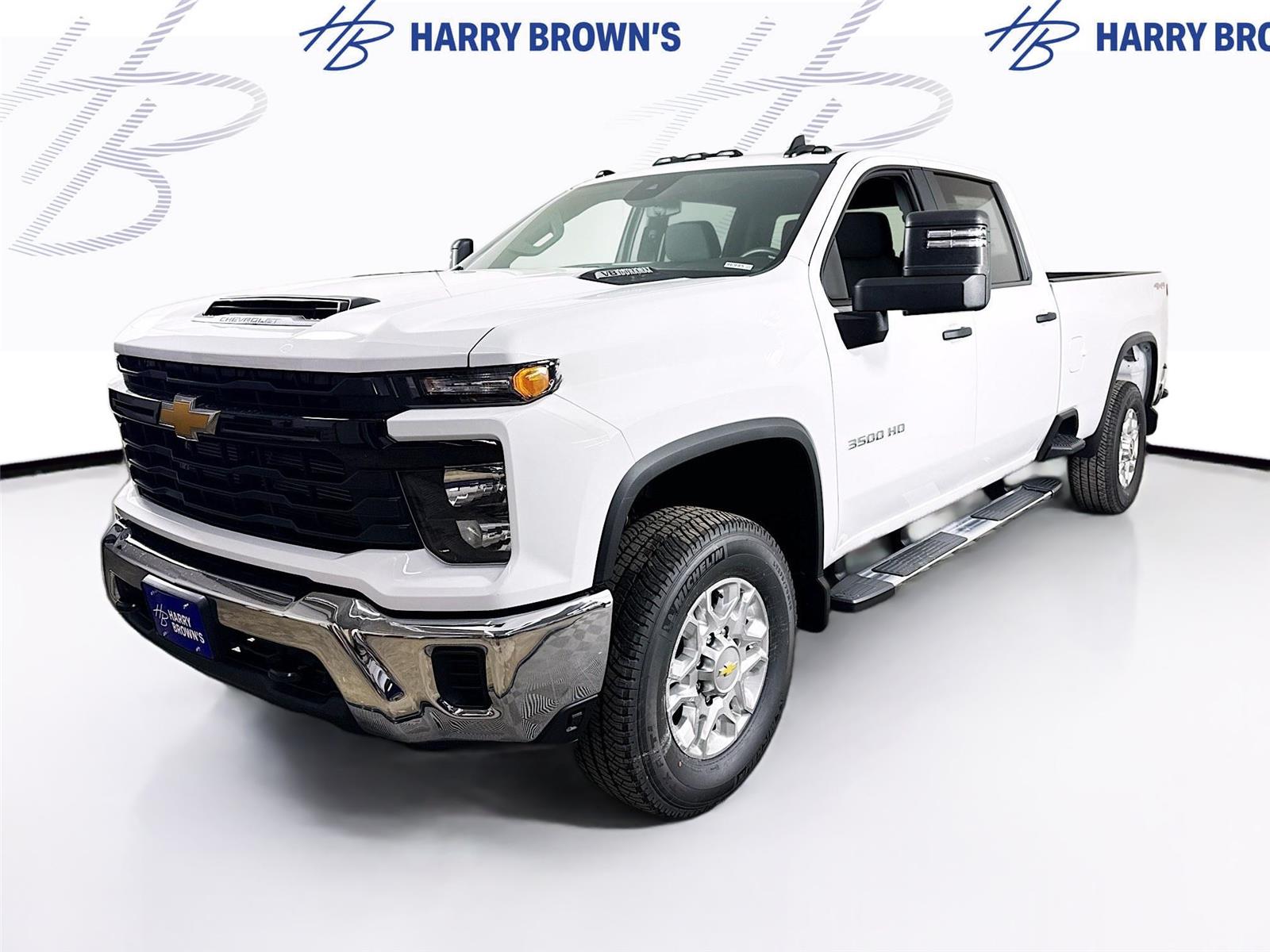 Summit White 2026 Chevrolet Silverado 3500HD Pickup Truck Four-Wheel Drive Automatic