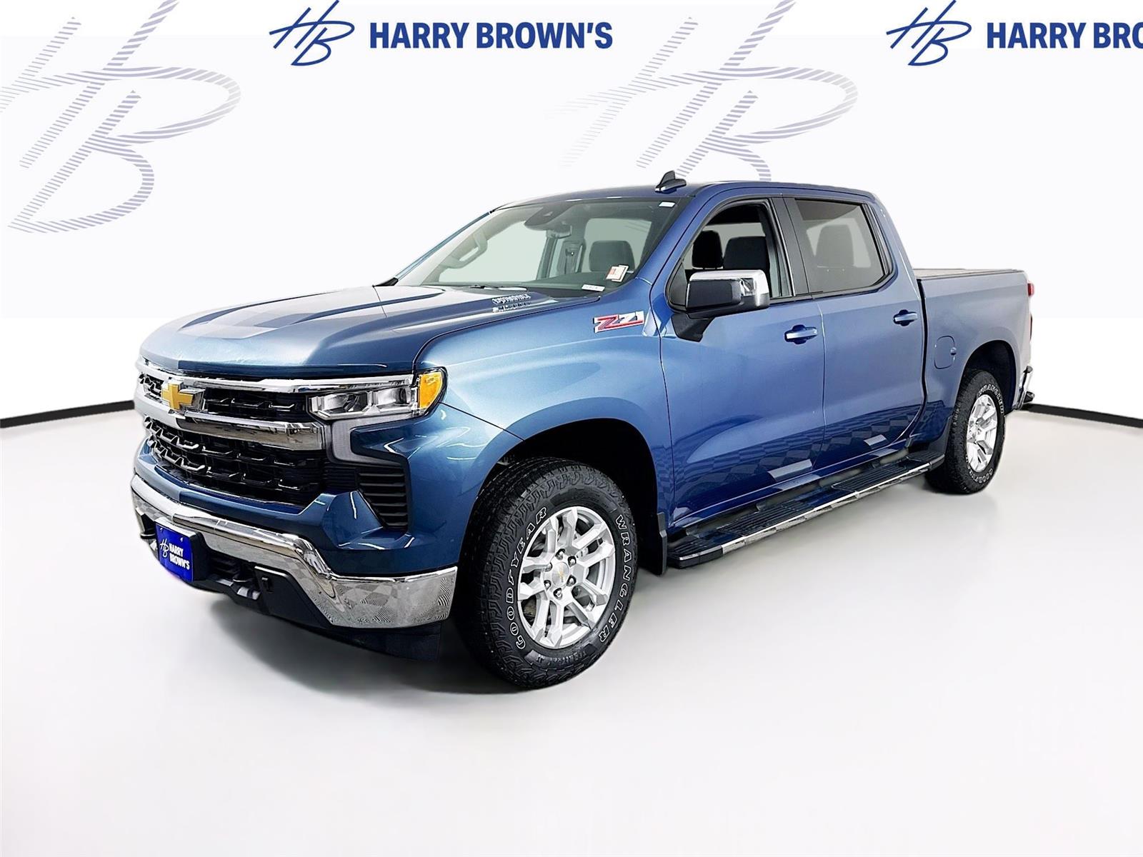 Lakeshore Blue Metallic 2024 Chevrolet Silverado 1500 LT Crew Cab 4WD Pickup Truck Four-Wheel Drive Automatic