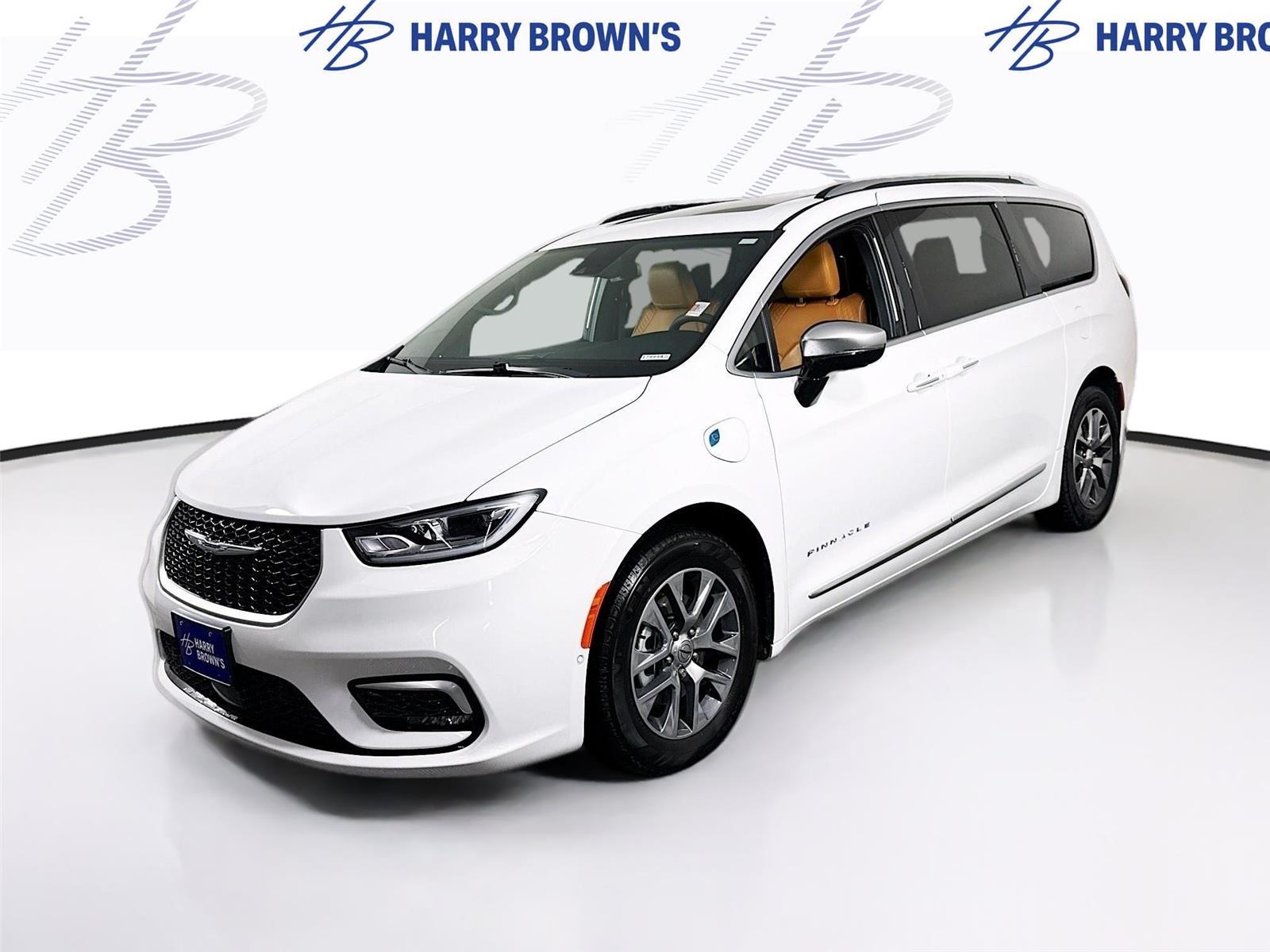 Bright White Clearcoat 2023 Chrysler Pacifica Hybrid Pinnacle FWD Minivan Front-Wheel Drive Automatic