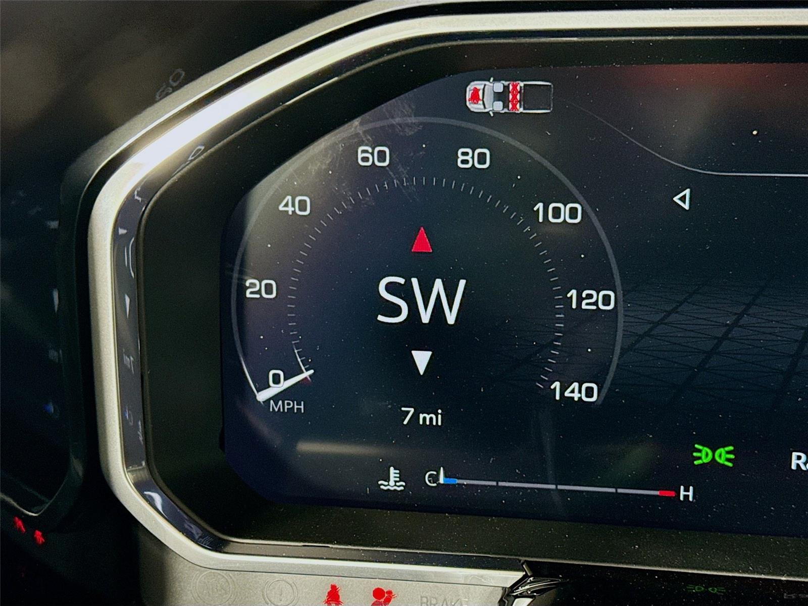 View vehicle photo 7