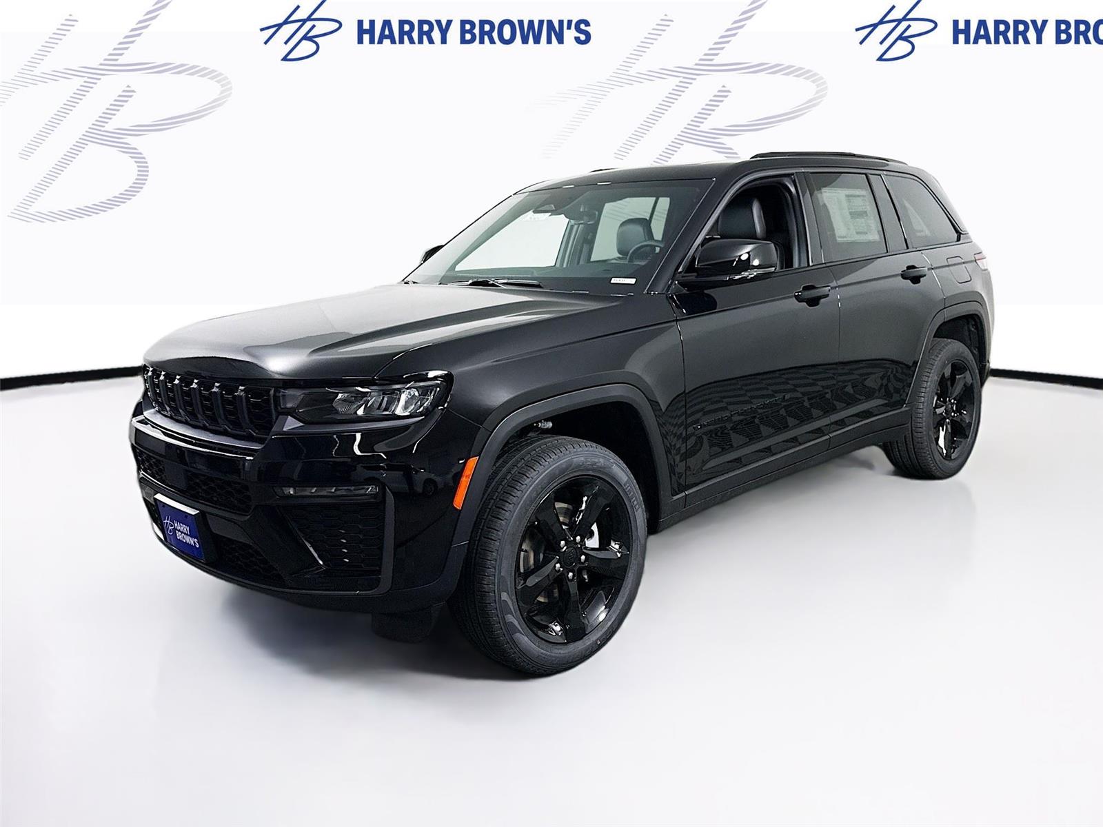 Diamond Black Crystal Pearlcoat 2026 Jeep Grand Cherokee SUV / Crossover Four-Wheel Drive 8-Speed Automatic