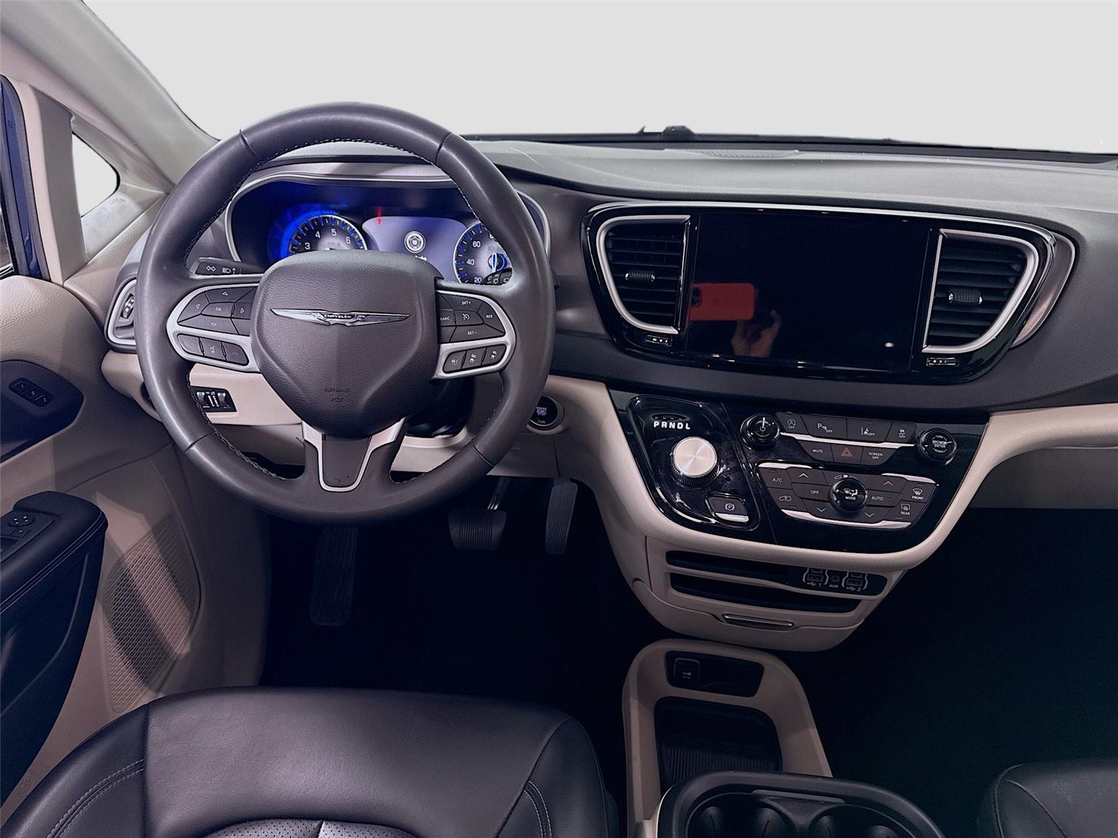 View vehicle photo 2