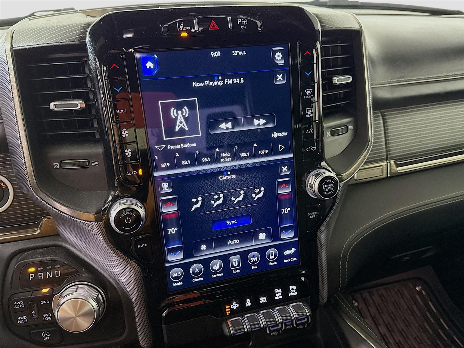 View vehicle photo 7