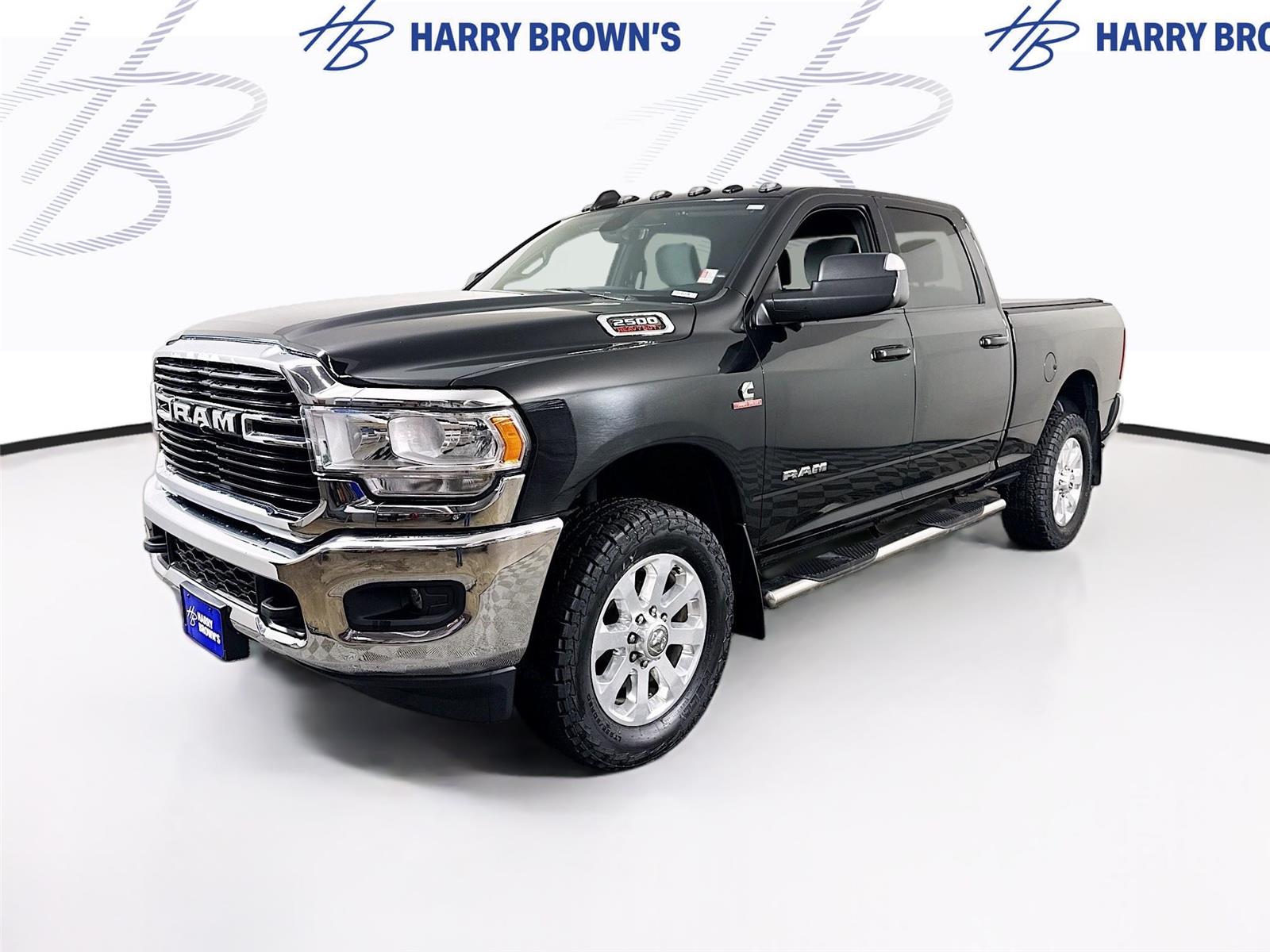Diamond Black Crystal Pearlcoat 2021 RAM 2500 Big Horn Crew Cab 4WD Pickup Truck Four-Wheel Drive 6-Speed Automatic