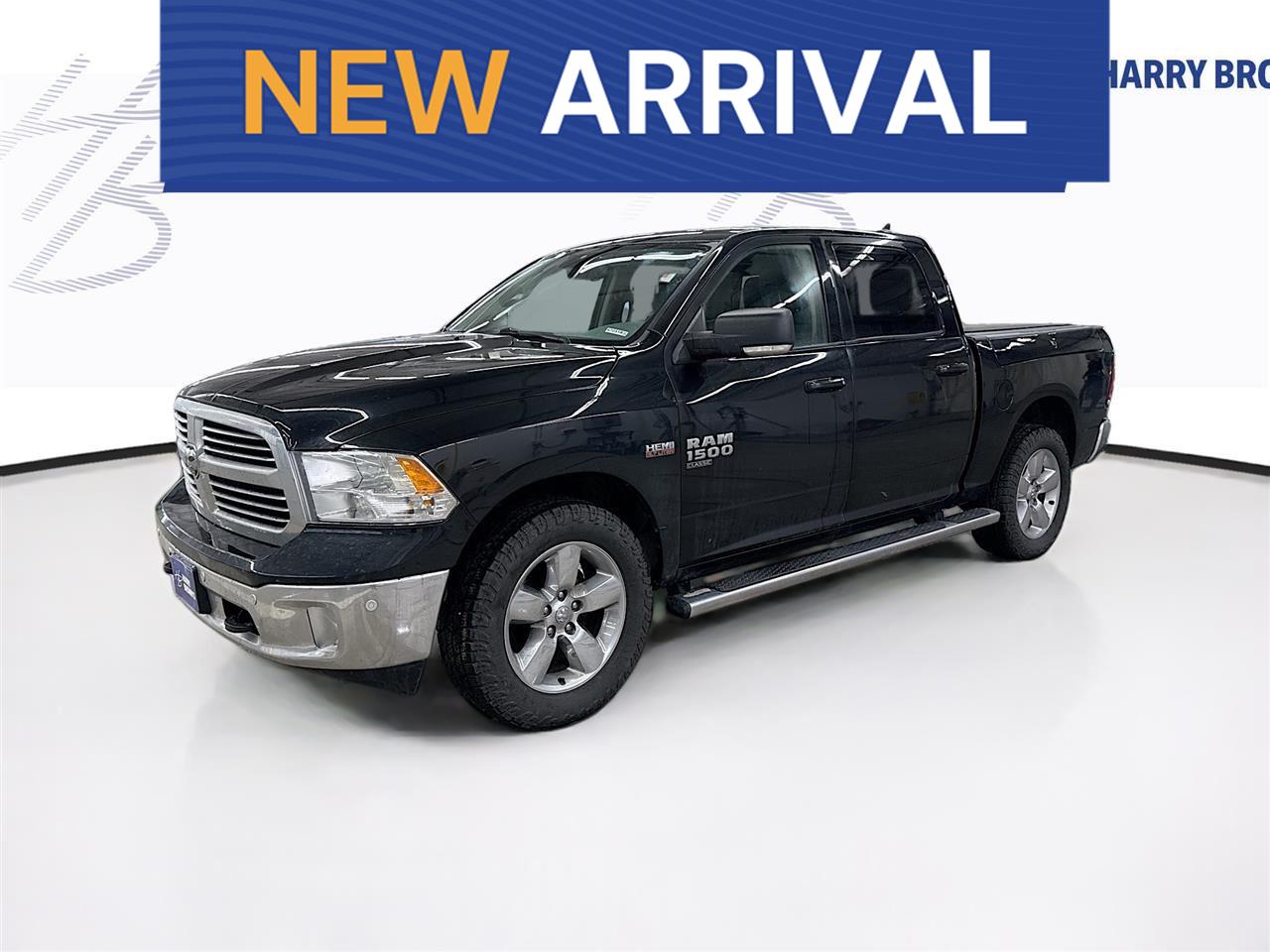 Brilliant Black Crystal Pearlcoat 2019 RAM 1500 Classic Big Horn Crew Cab 4WD Pickup Truck Four-Wheel Drive 8-Speed Automatic