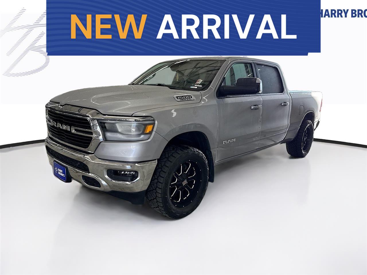 Billet Silver Metallic Clearcoat 2021 RAM 1500 Big Horn Crew Cab 4WD Pickup Truck Four-Wheel Drive 8-Speed Automatic