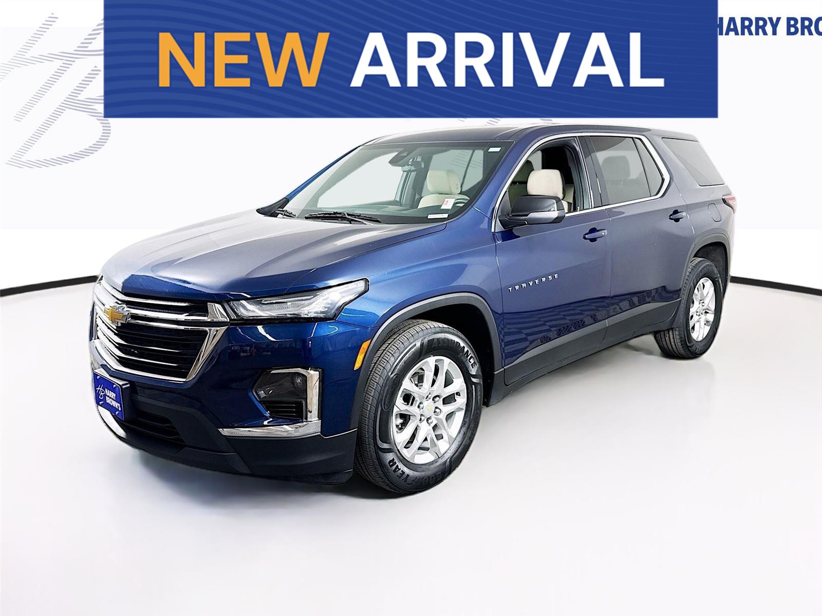 Silver Ice Metallic 2022 Chevrolet Traverse LS AWD SUV / Crossover Four-Wheel Drive 9-Speed Automatic
