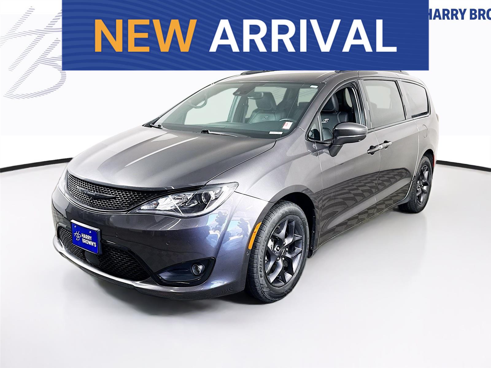 Gray (Granite Crystal Metallic Clearcoat) 2020 Chrysler Pacifica Touring L Plus FWD Minivan Front-Wheel Drive 9-Speed Automatic