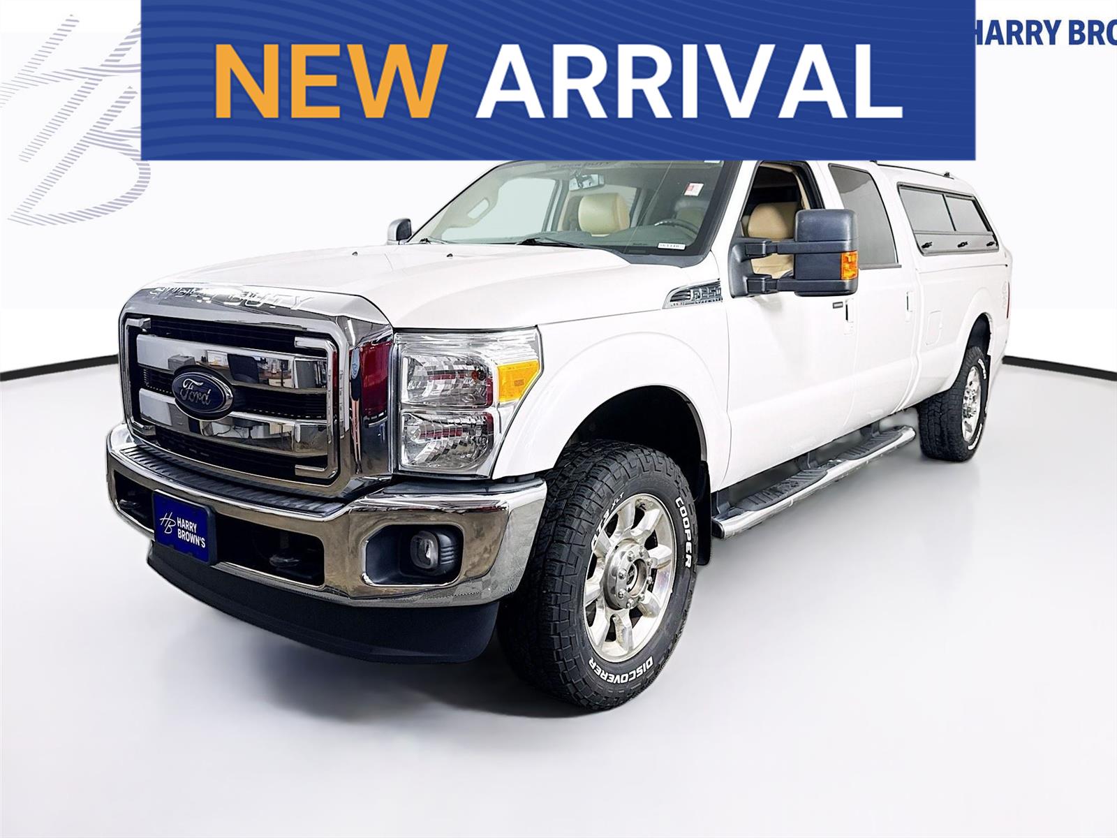 White Platinum Metallic Tri-Coat 2016 Ford F-250 Super Duty Lariat Crew Cab 4WD Pickup Truck Four-Wheel Drive 6-Speed Automatic