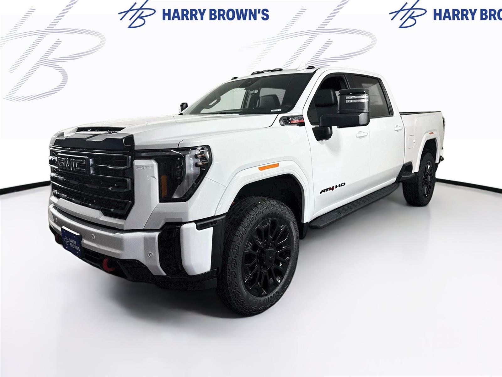 Summit White 2026 GMC Sierra 2500HD Pickup Truck Four-Wheel Drive Automatic