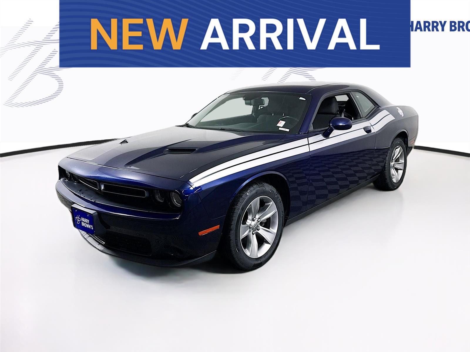 Pitch Black Clearcoat 2017 Dodge Challenger SXT RWD Coupe Rear-Wheel Drive 8-Speed Automatic