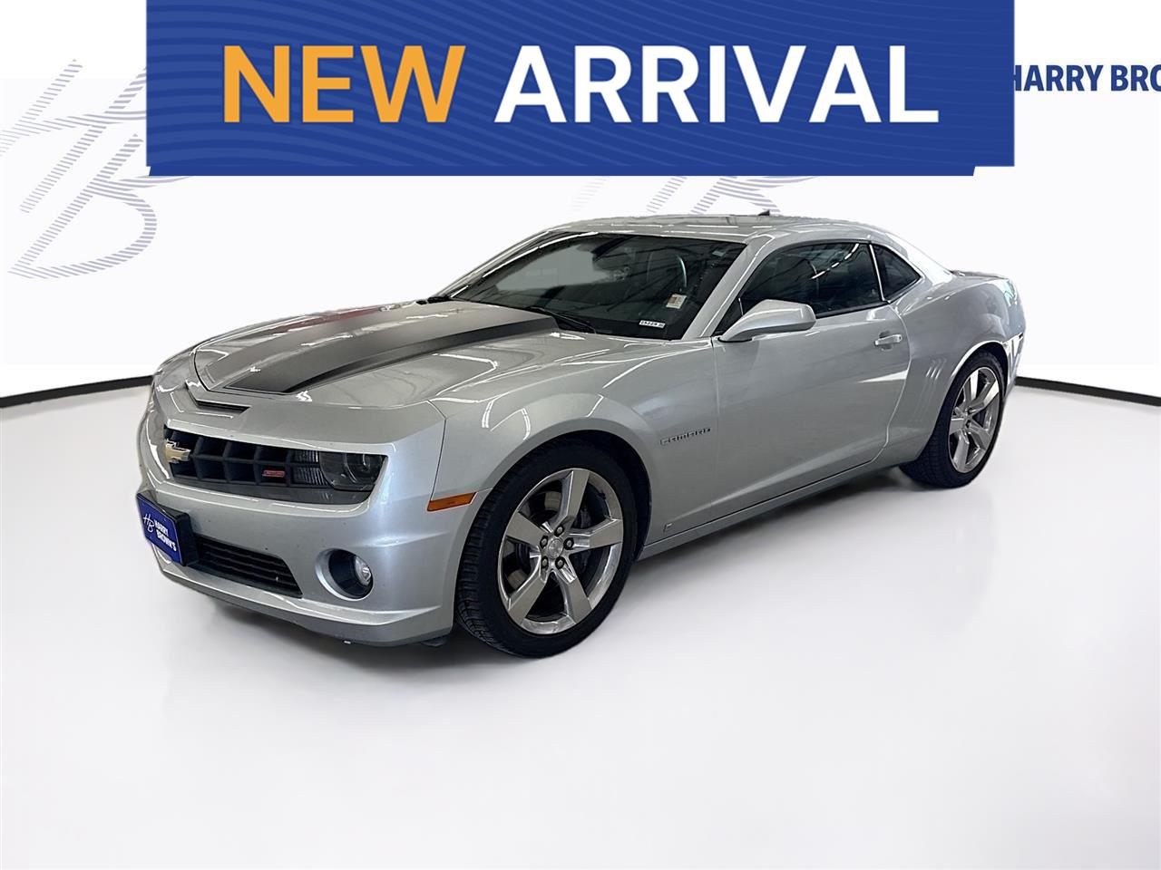 Silver 2010 Chevrolet Camaro 2SS Coupe RWD Coupe Rear-Wheel Drive 
