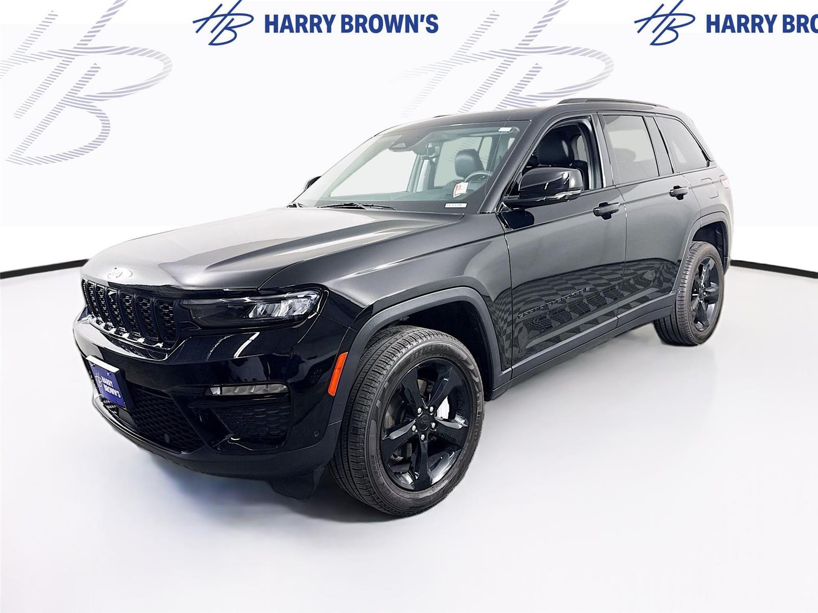 Diamond Black Crystal Pearlcoat 2023 Jeep Grand Cherokee SUV / Crossover Four-Wheel Drive 8-Speed Automatic