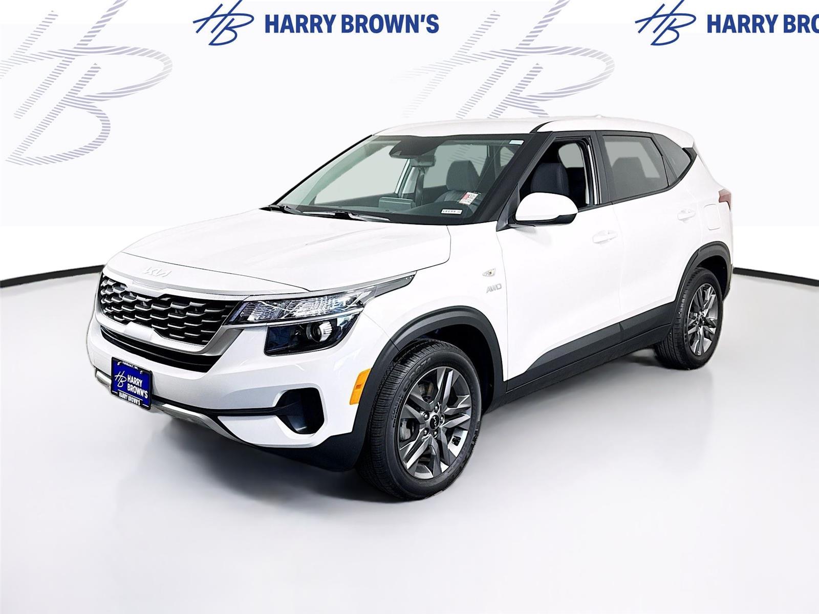 Snow White Pearl 2023 Kia Seltos SUV / Crossover All-Wheel Drive Continuously Variable Transmission