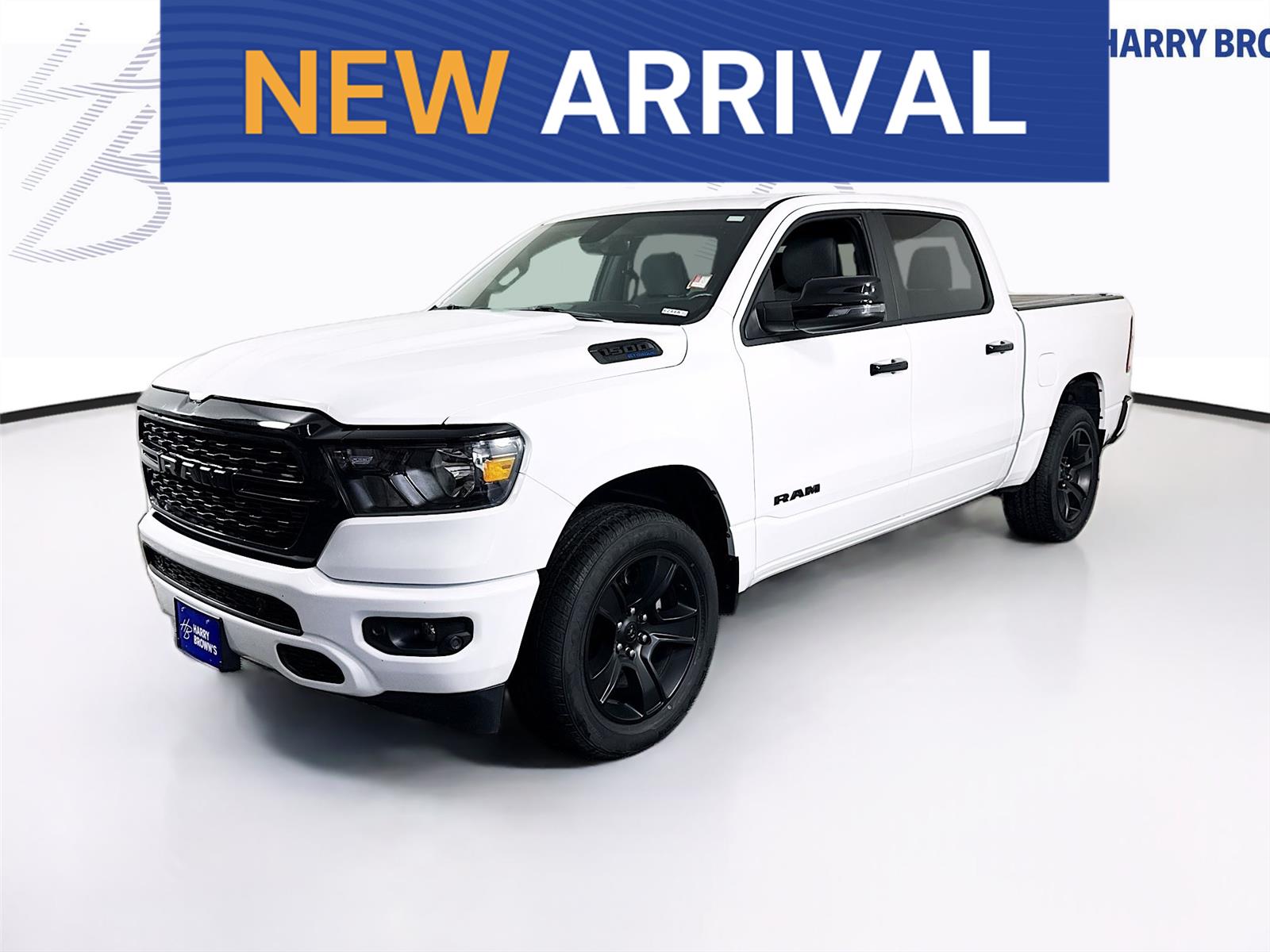 Bright White Clearcoat 2024 RAM 1500 Pickup Truck Four-Wheel Drive 8-Speed Automatic